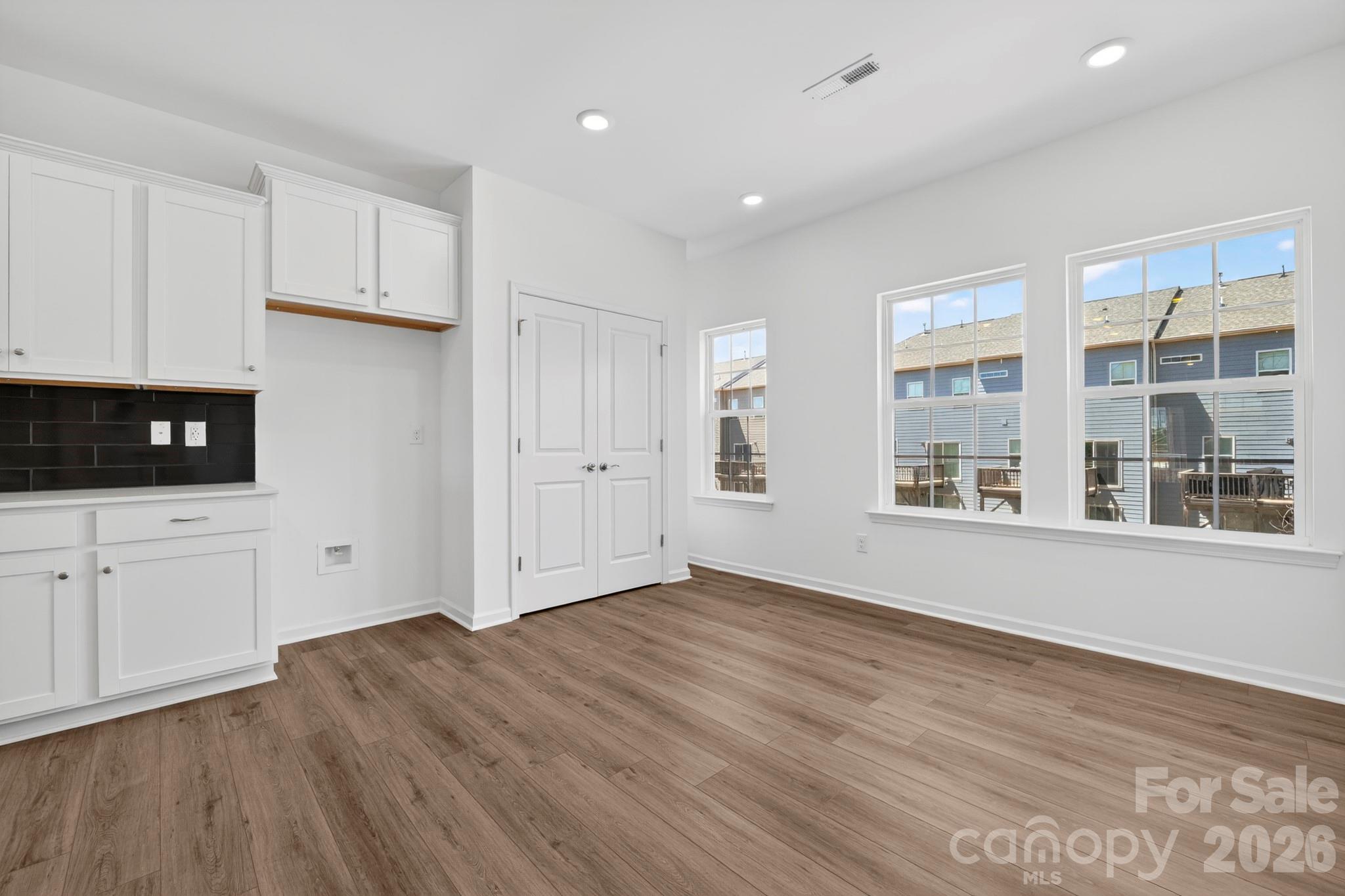 107 Nablus Trail B Property Photo 15