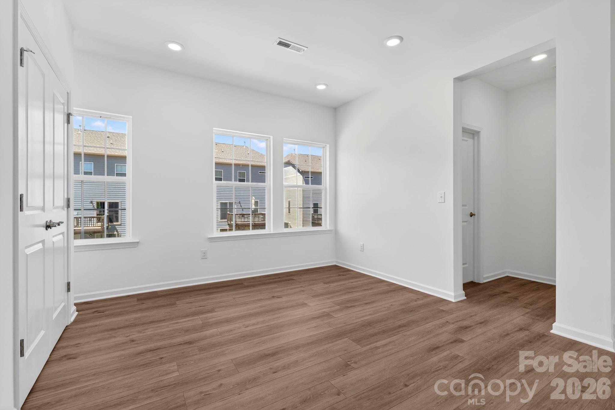 107 Nablus Trail B Property Photo 16
