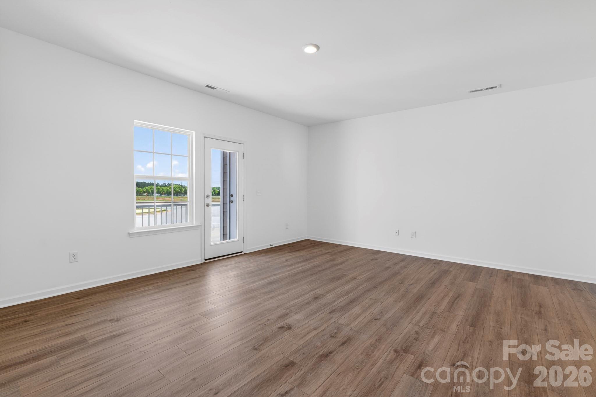107 Nablus Trail B Property Photo 18