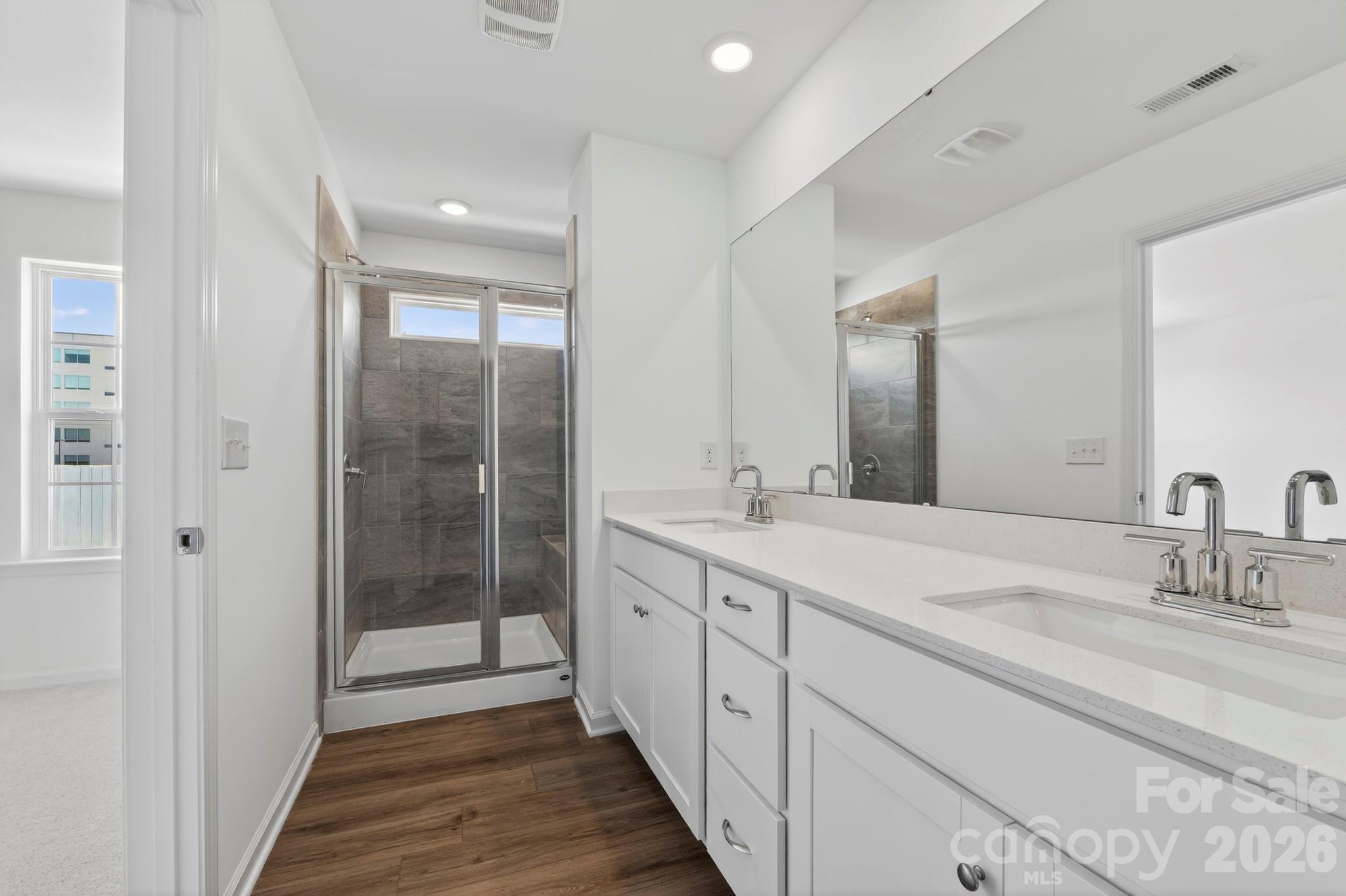 107 Nablus Trail B Property Photo 24