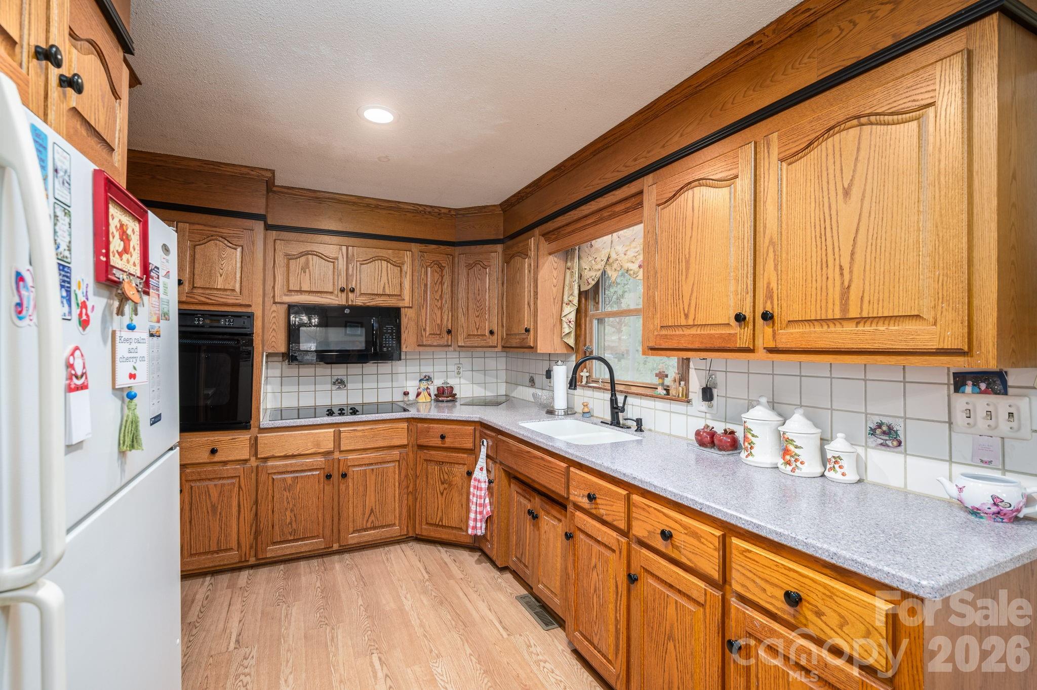 234 Suncrest Road Property Photo 6