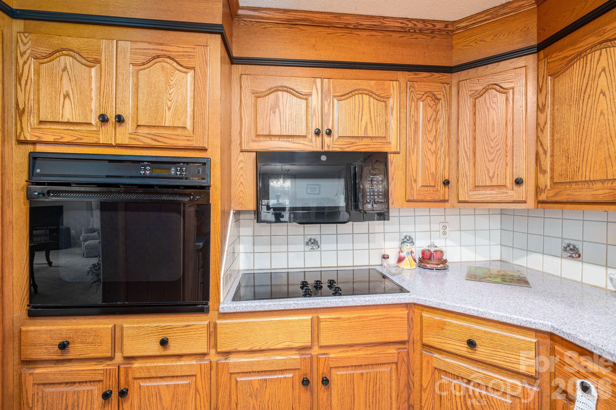 234 Suncrest Road Property Photo 7