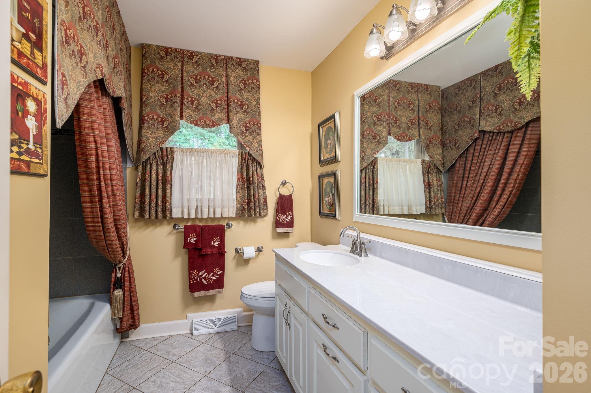234 Suncrest Road Property Photo 12
