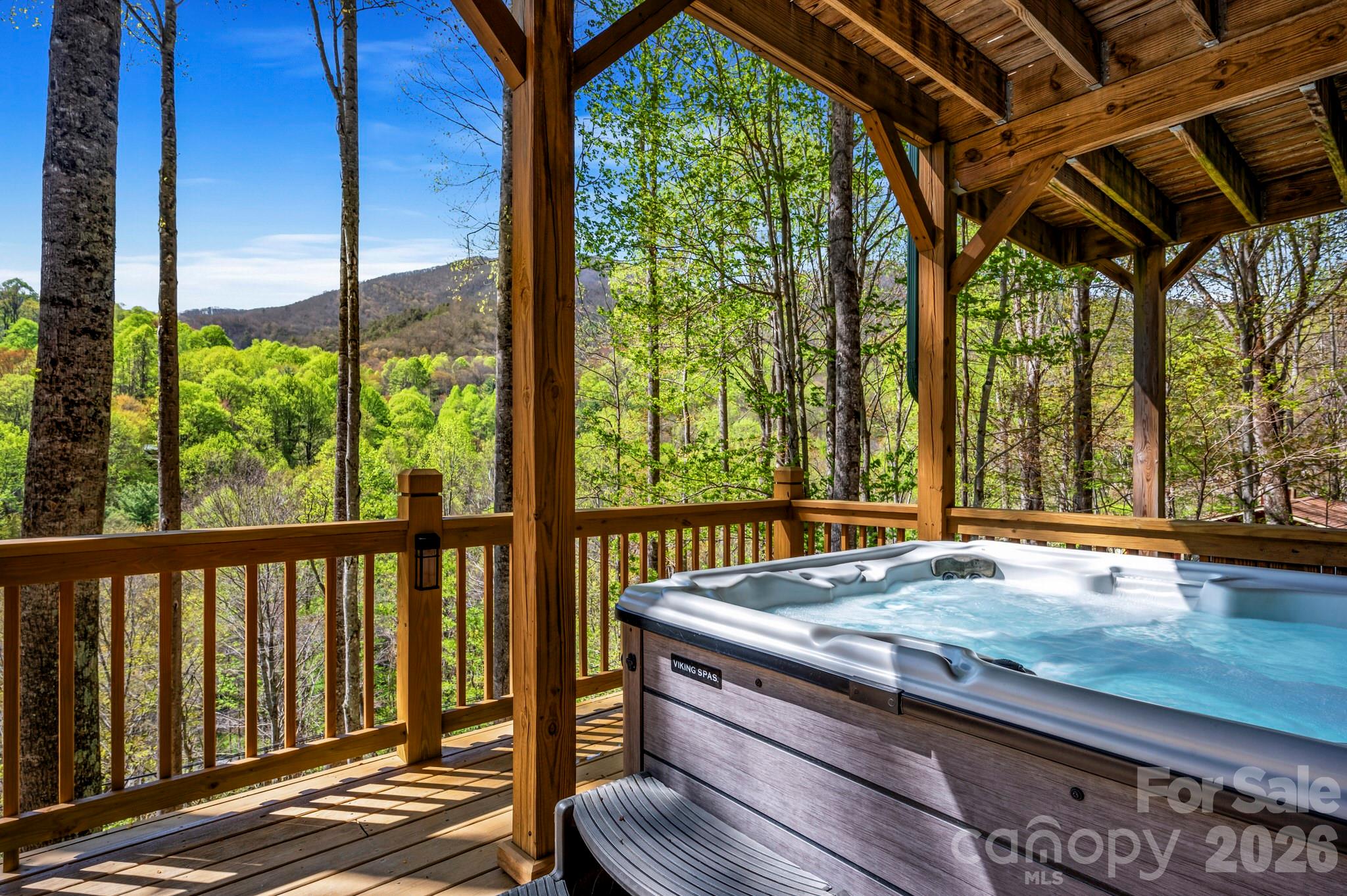 100 Split Rail Drive Property Photo 2