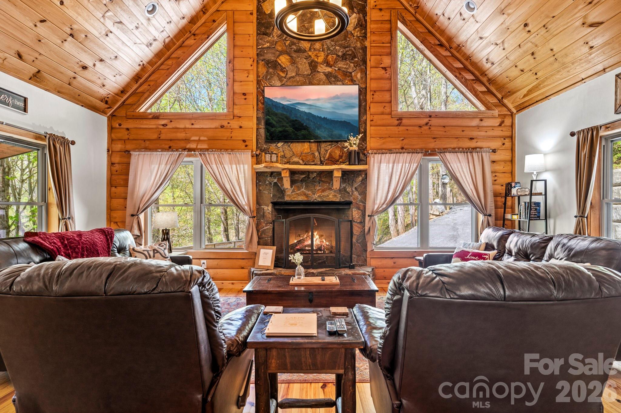 100 Split Rail Drive Property Photo 6
