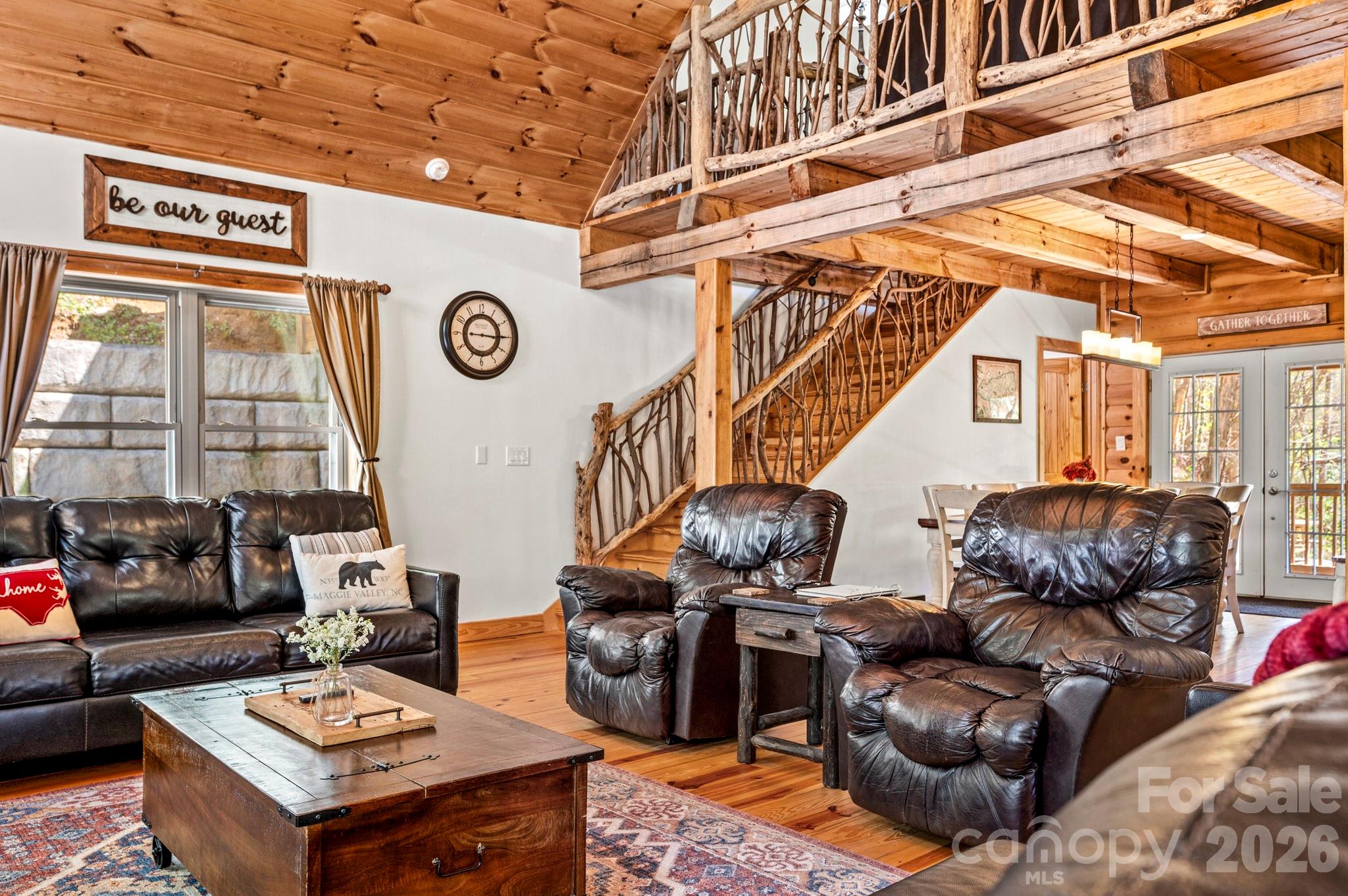 100 Split Rail Drive Property Photo 8