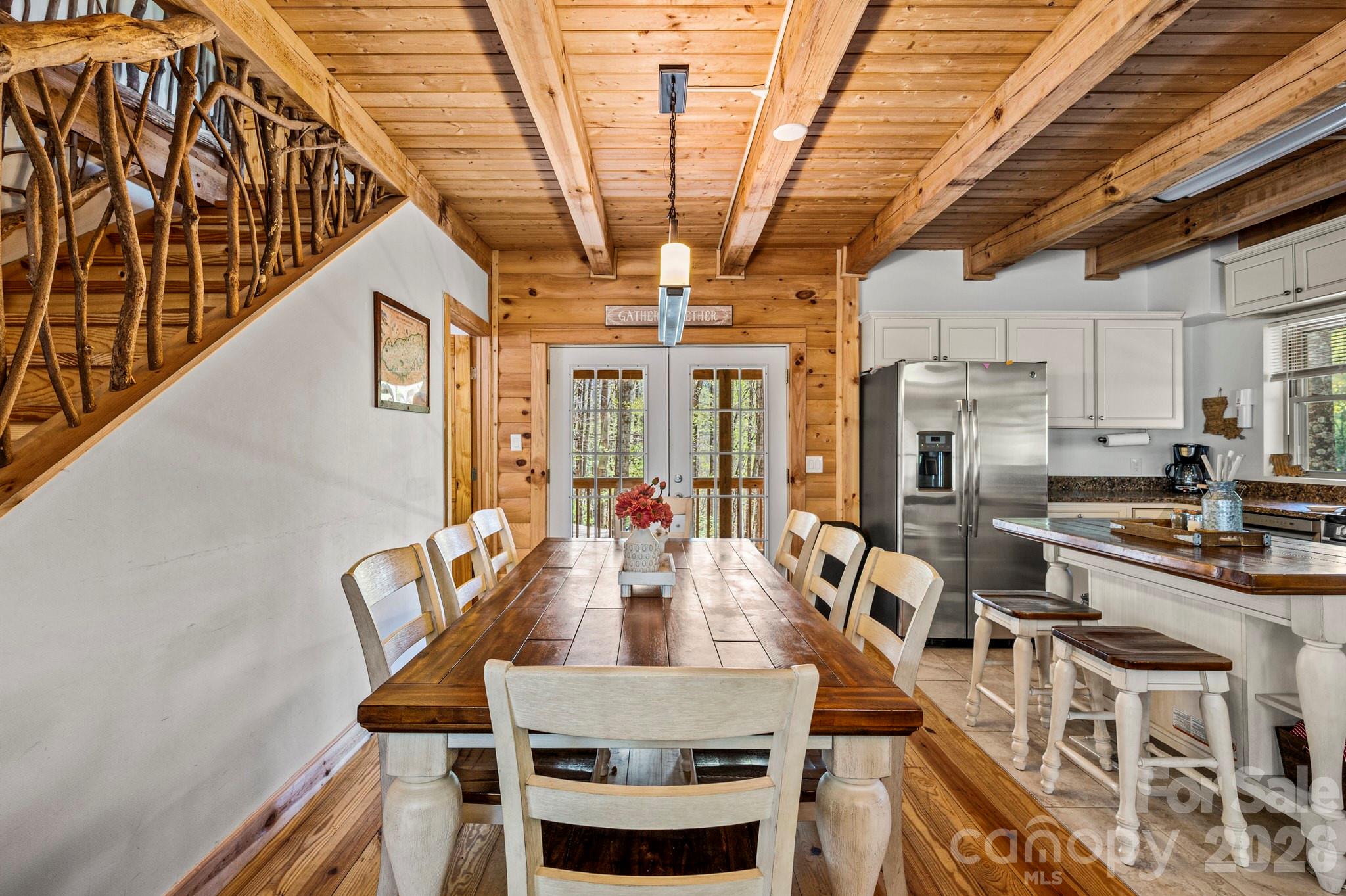 100 Split Rail Drive Property Photo 9