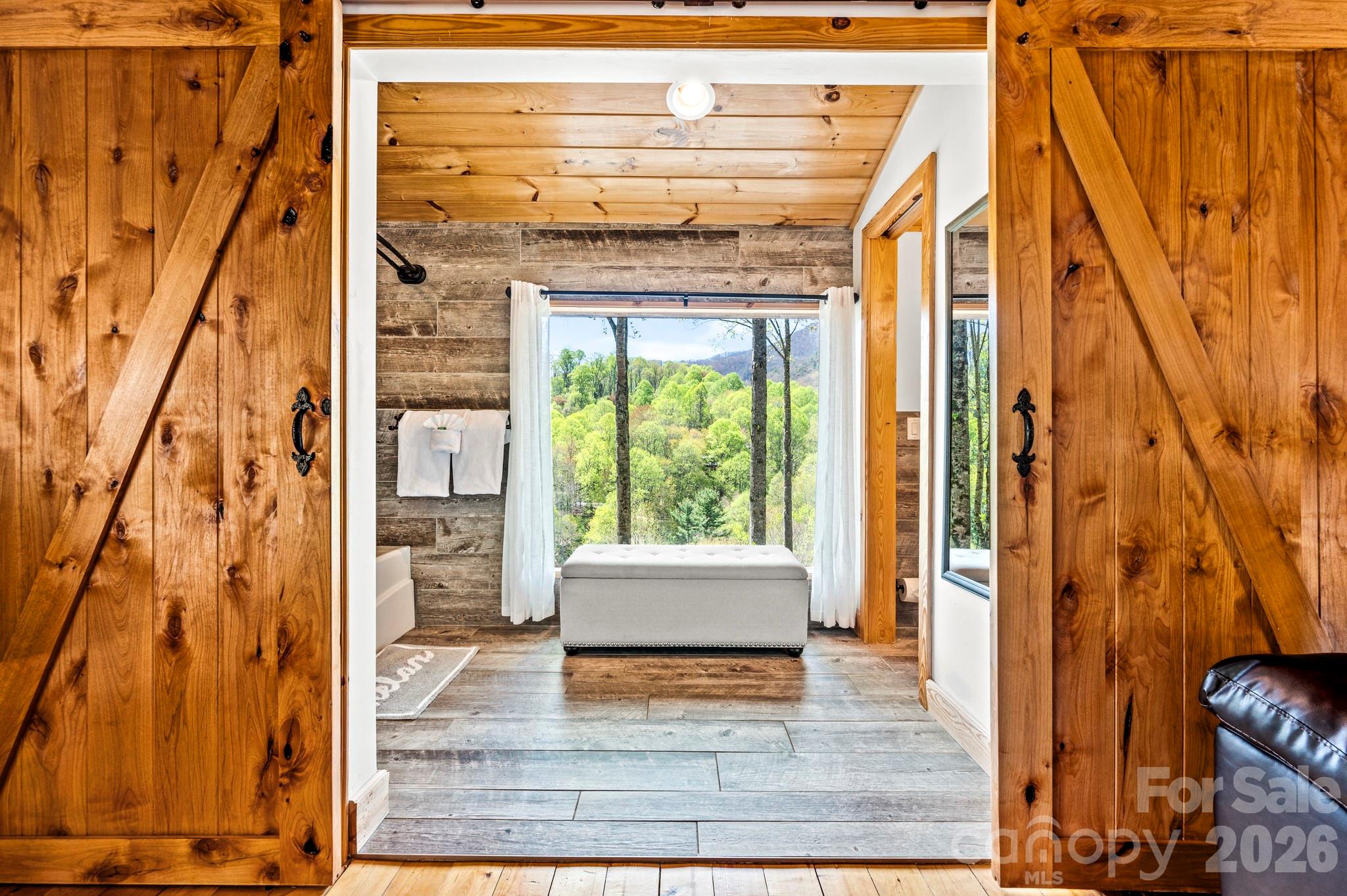 100 Split Rail Drive Property Photo 15
