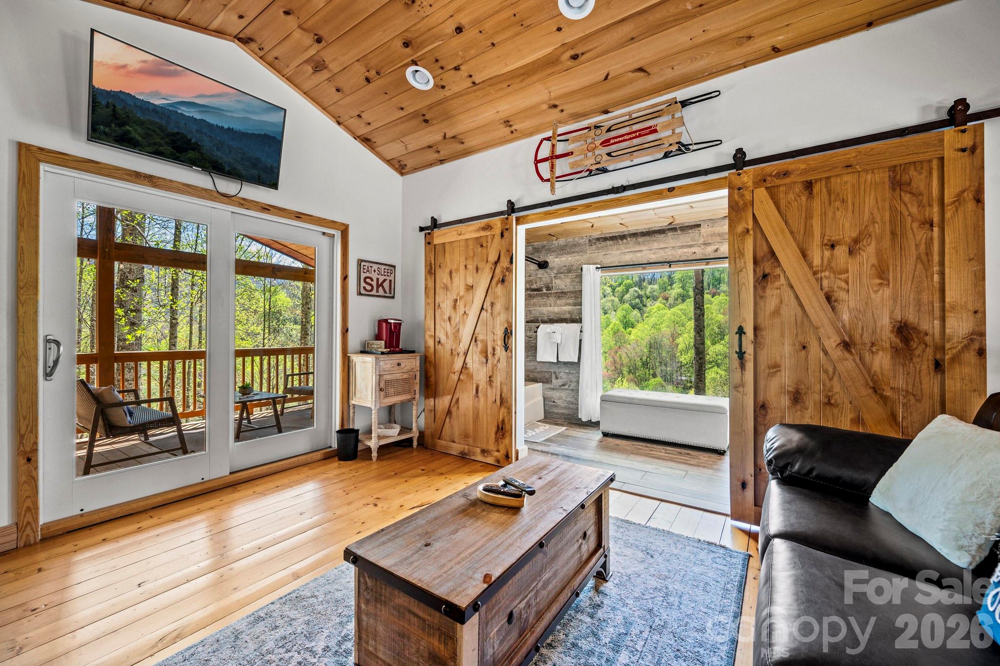 100 Split Rail Drive Property Photo 18