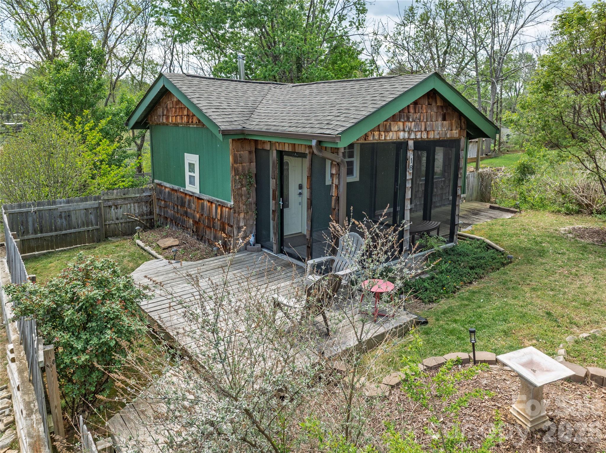 18 Hopedale Circle Property Photo 2