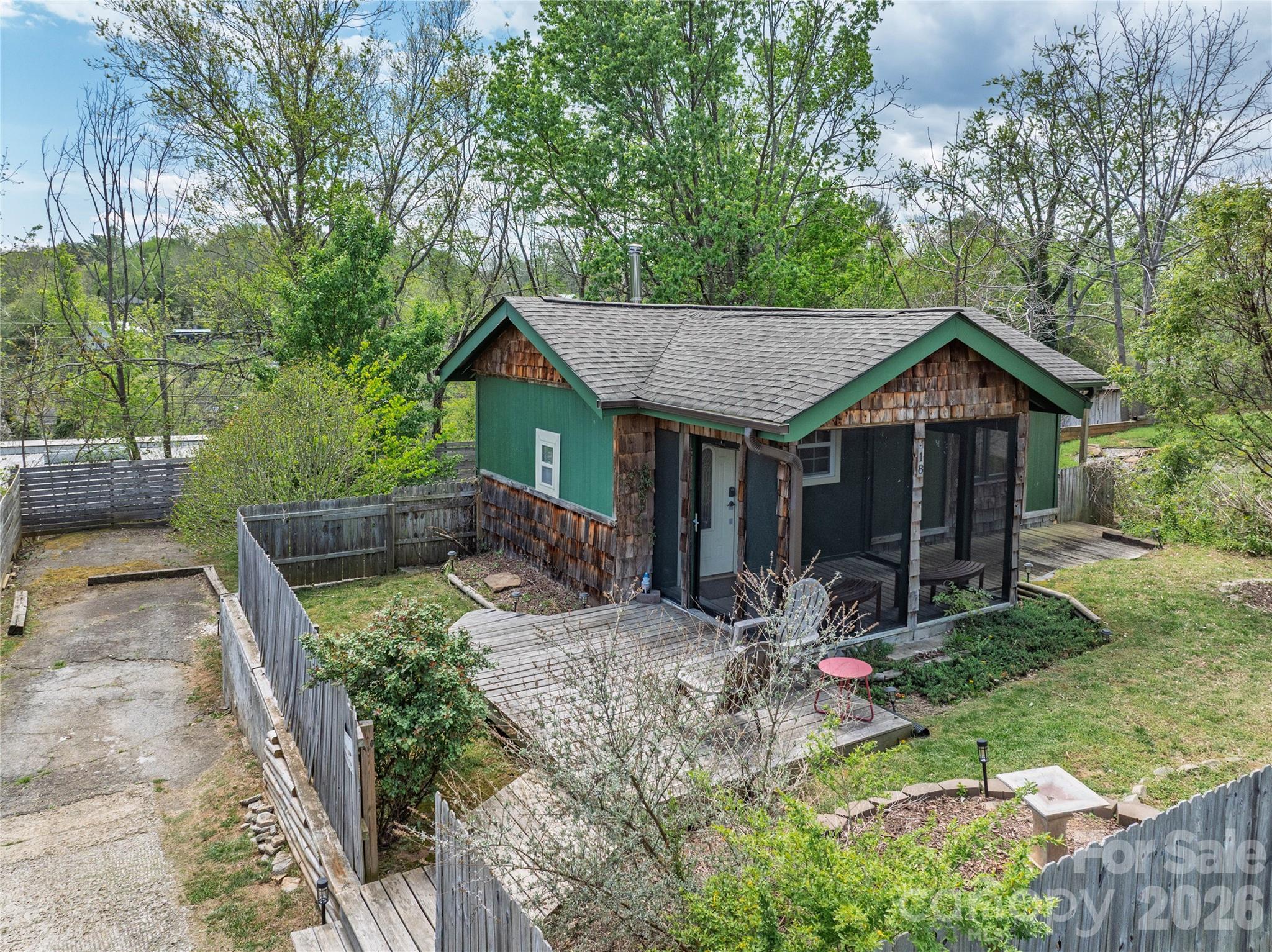 18 Hopedale Circle Property Photo 37