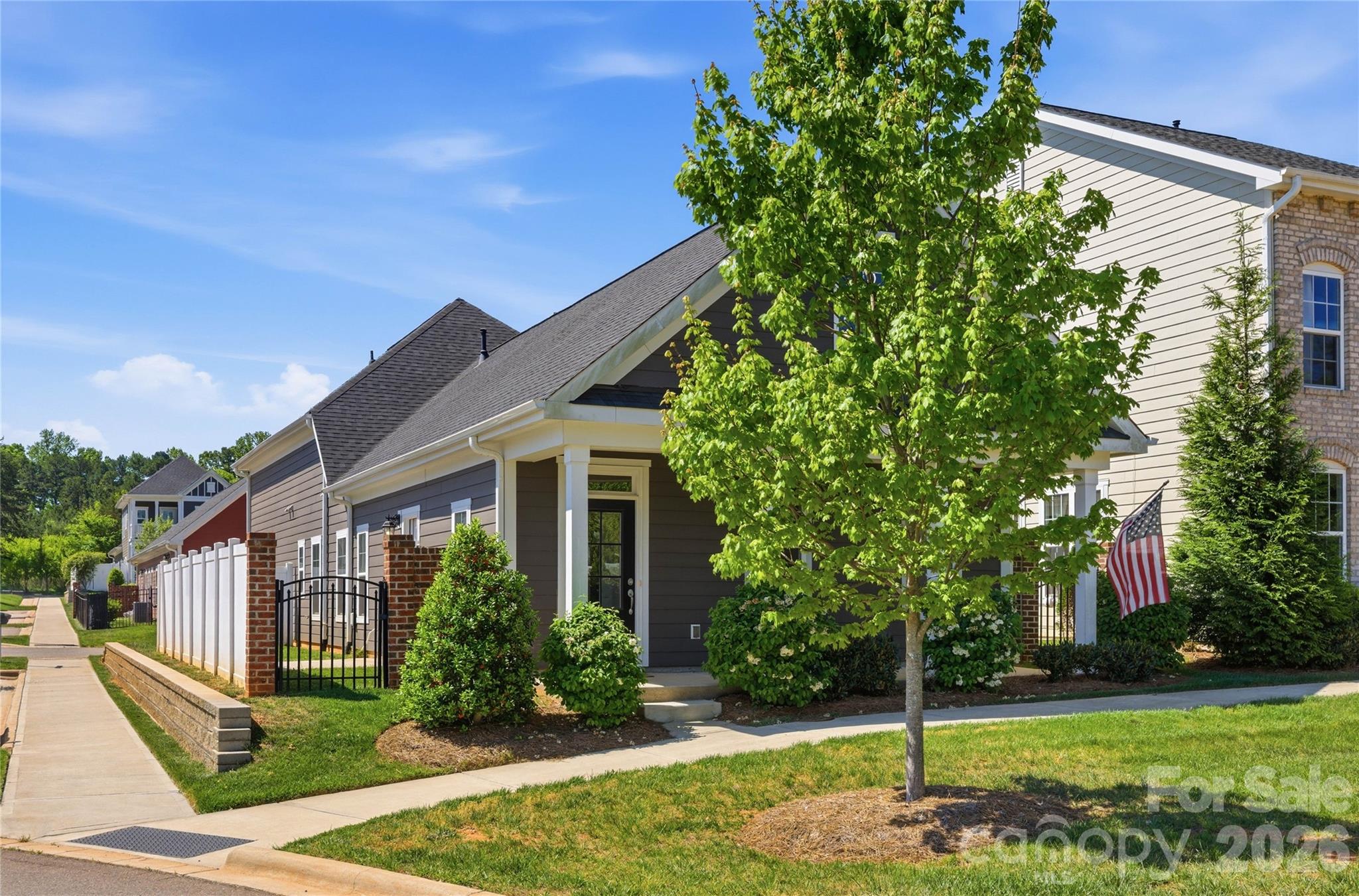 2273 Moss Haven Lane Property Photo 3