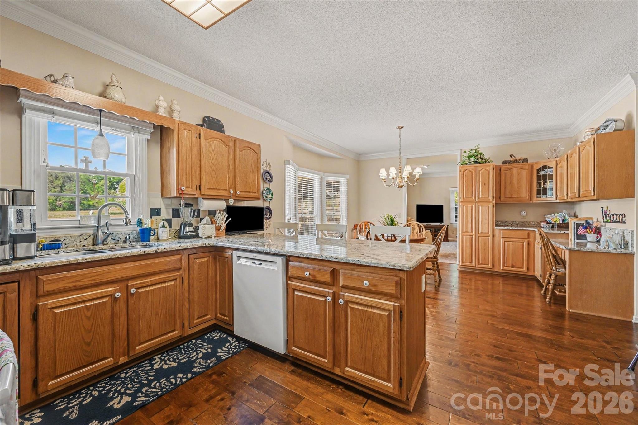 4051 Pinecrest Drive Property Photo 14