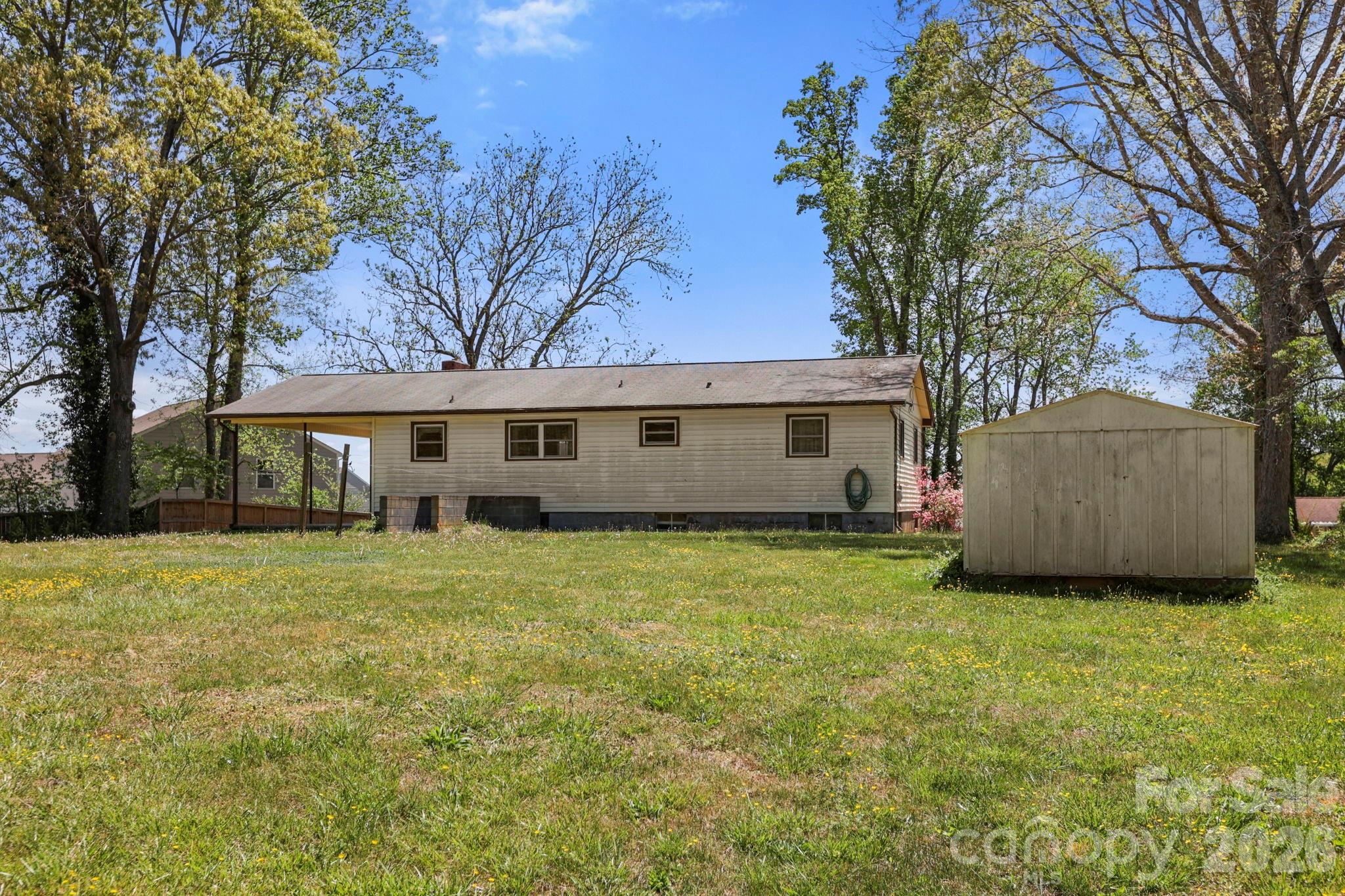 41 Hartshorn Drive Property Photo 6
