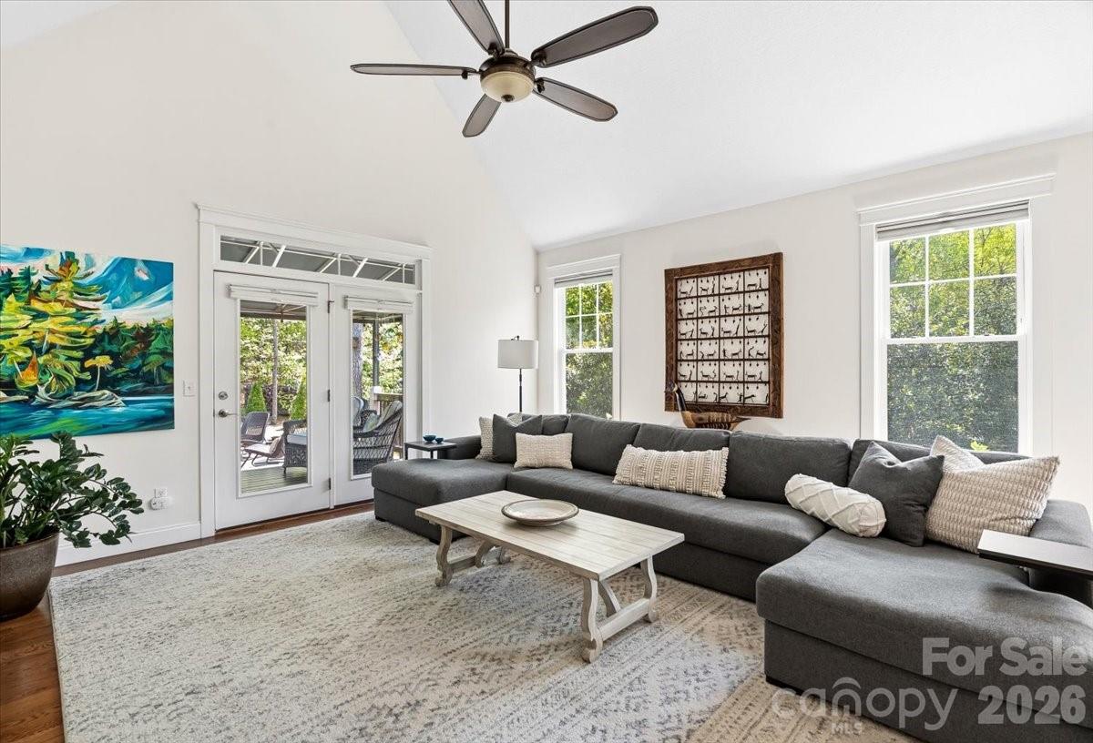 15 Quail Hollow Drive Property Photo 9