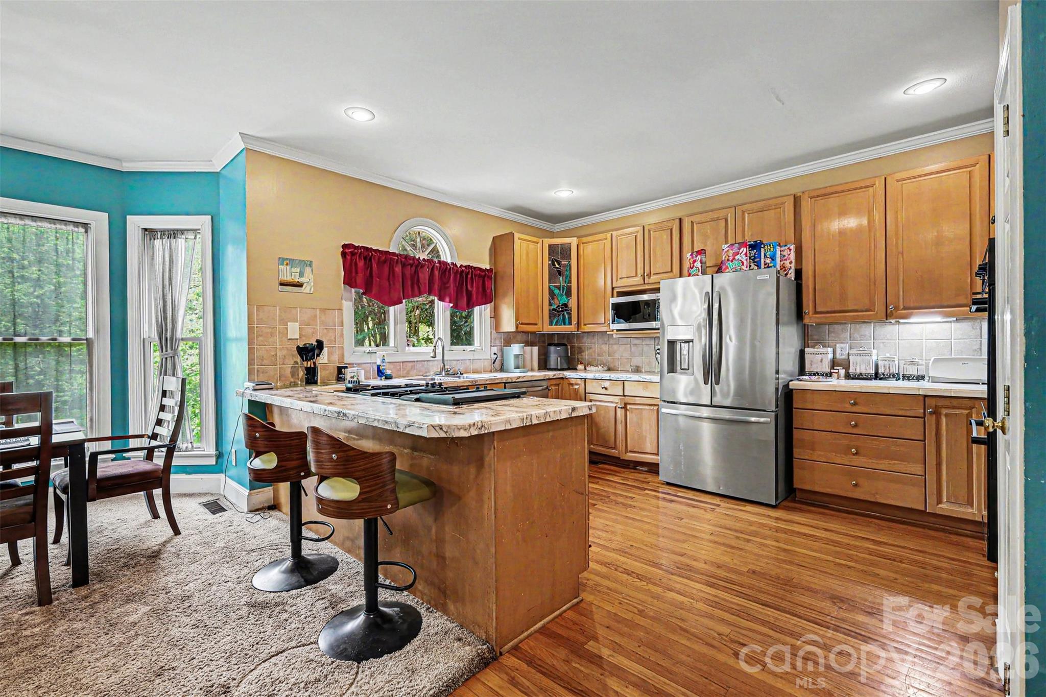 648 Landsdown Court Property Photo 13