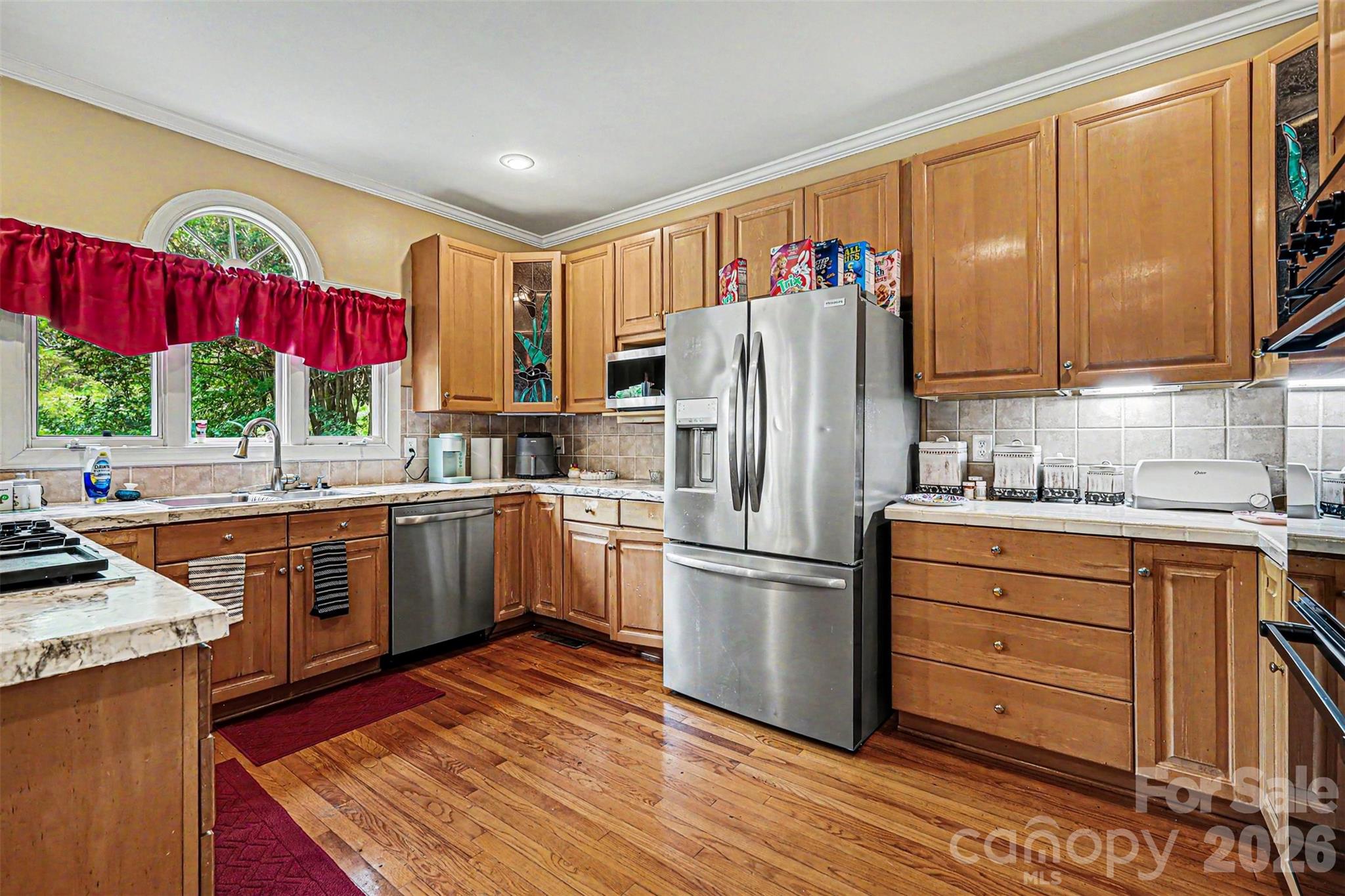 648 Landsdown Court Property Photo 14