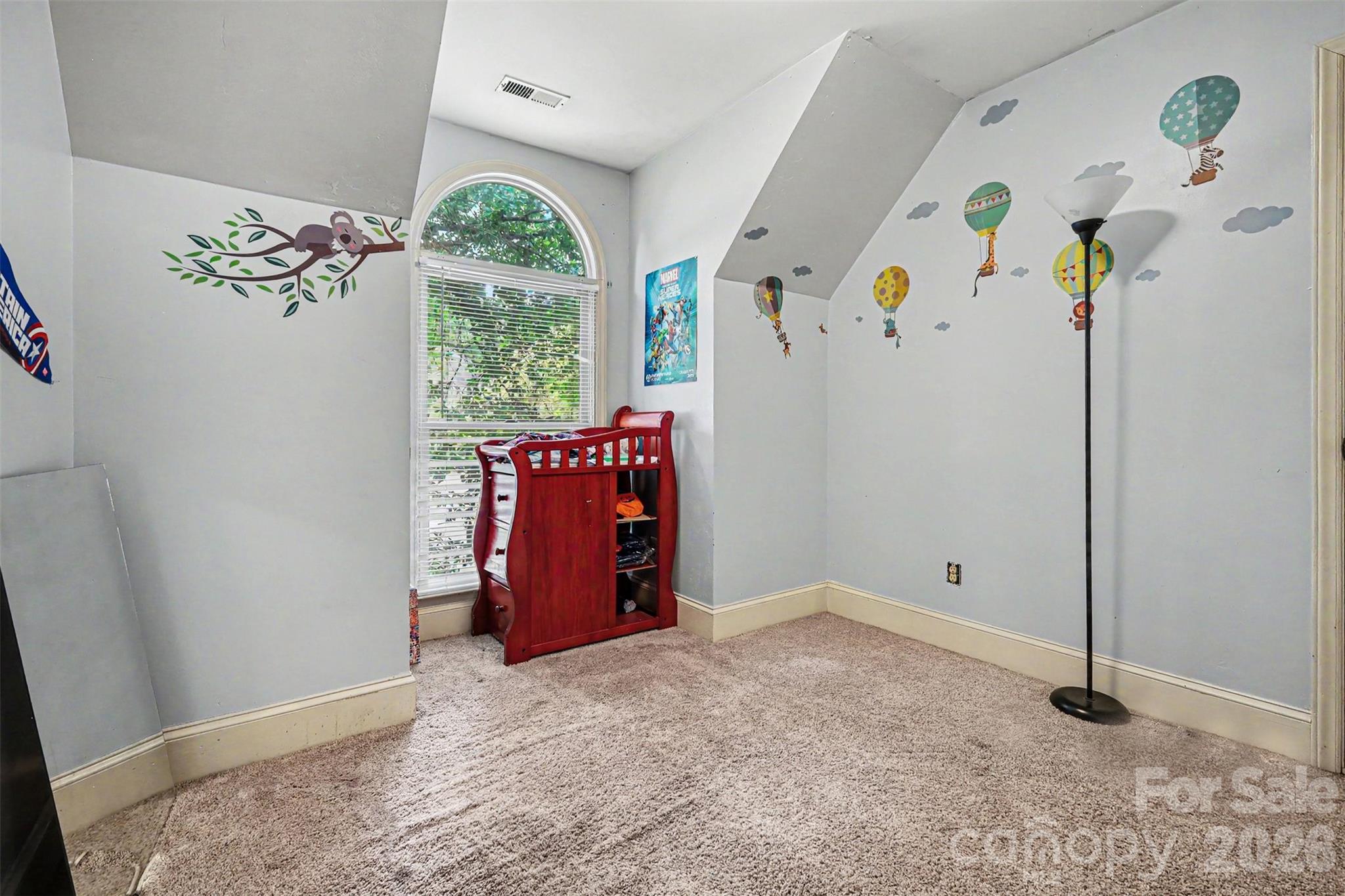 648 Landsdown Court Property Photo 29