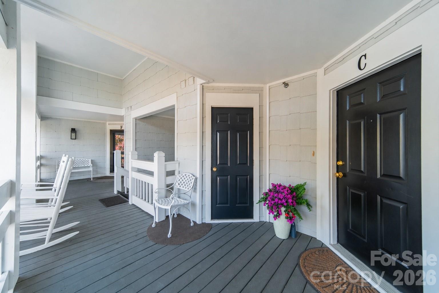 17919 Kings Point Drive C Property Photo 3