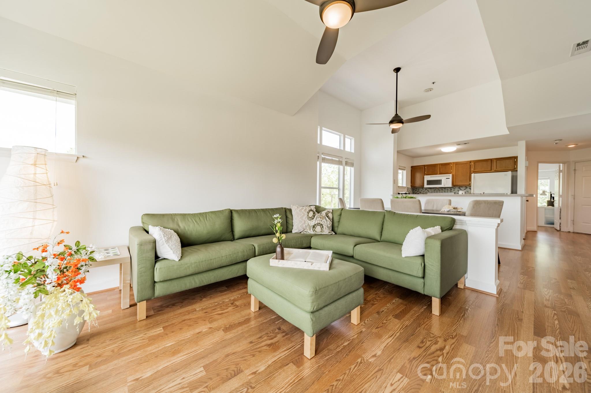 17919 Kings Point Drive C Property Photo 7