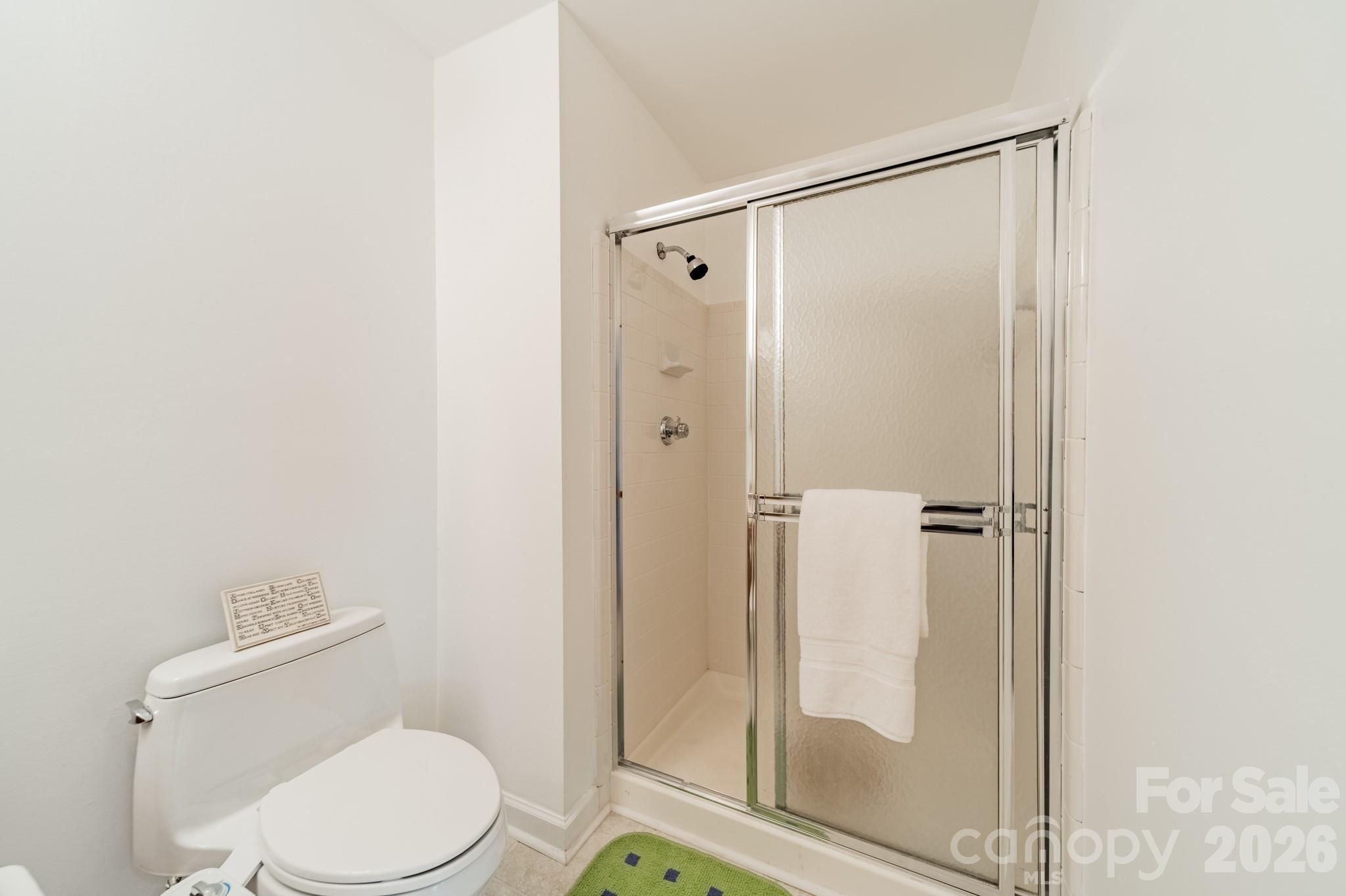 17919 Kings Point Drive C Property Photo 15