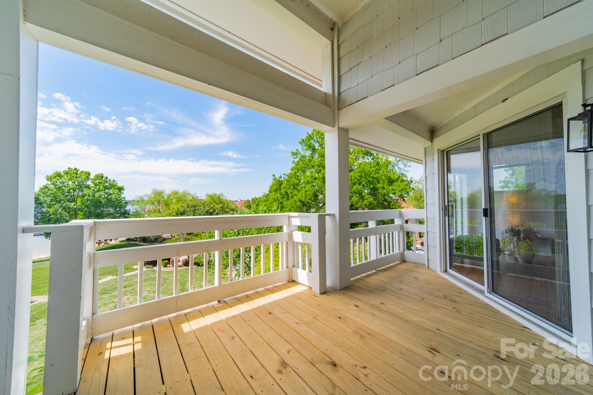 17919 Kings Point Drive C Property Photo 30