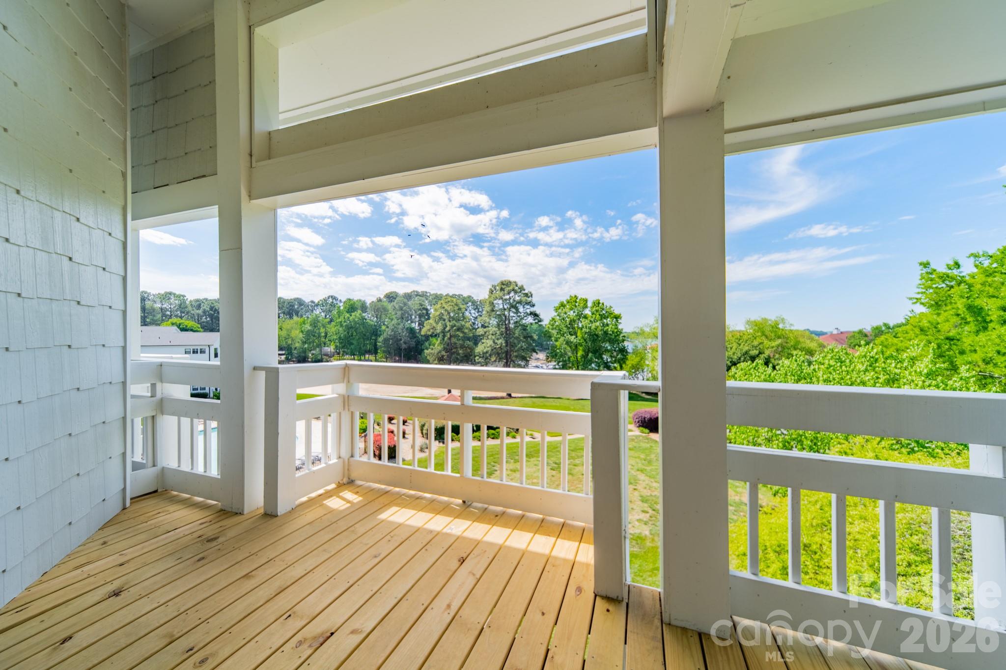 17919 Kings Point Drive C Property Photo 31