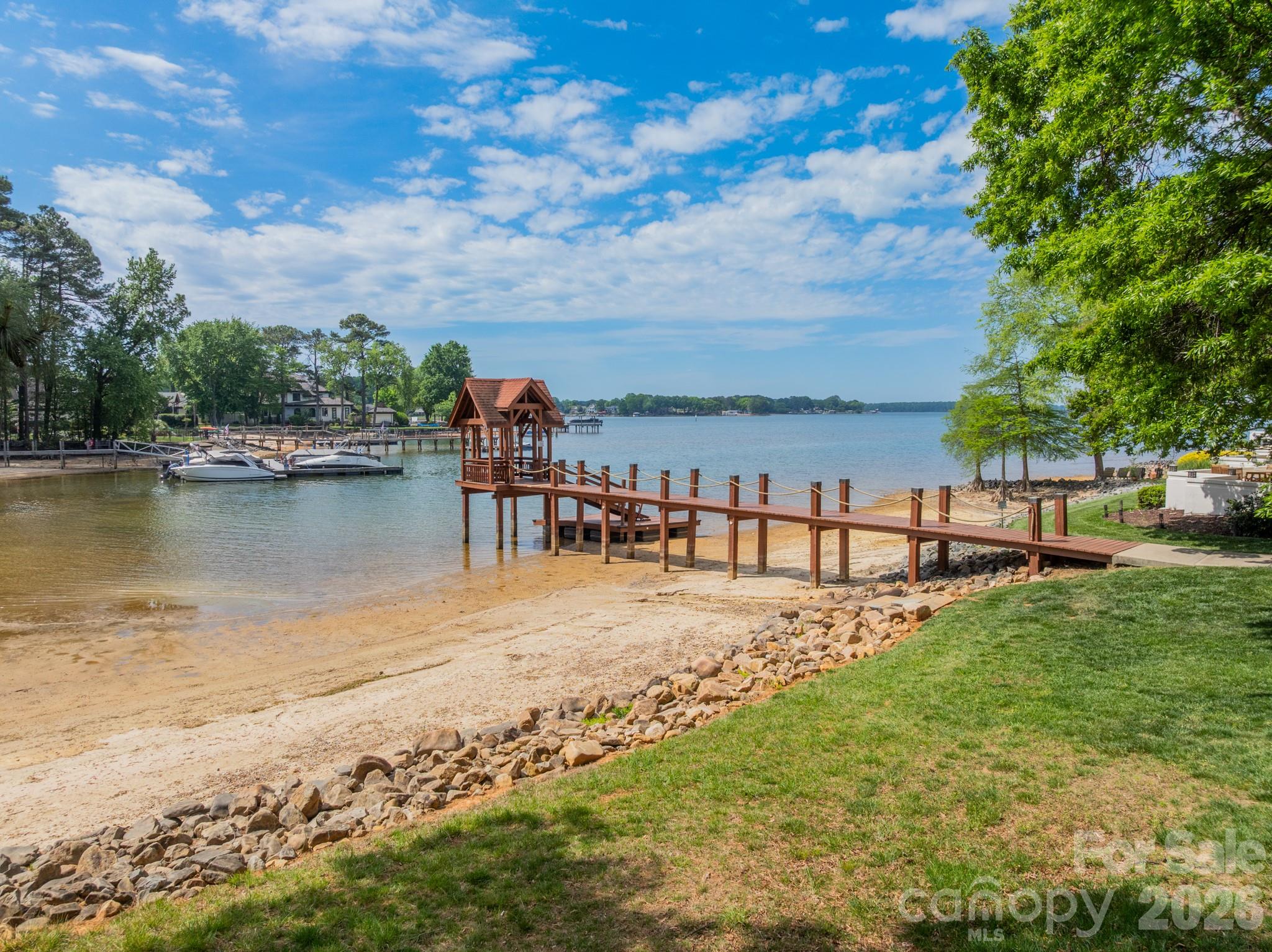 17919 Kings Point Drive C Property Photo 36