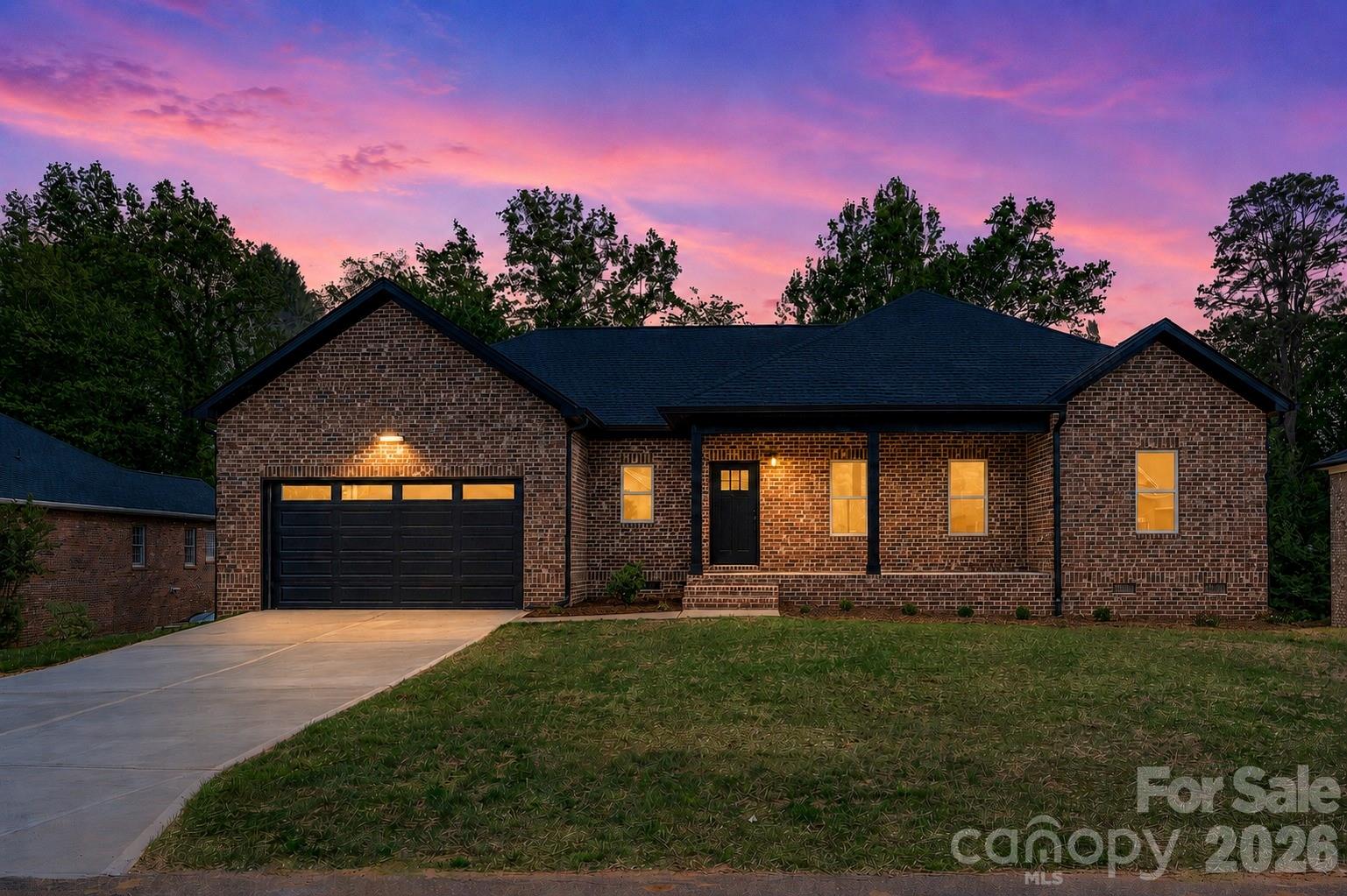 906 4th Street Property Photo 1