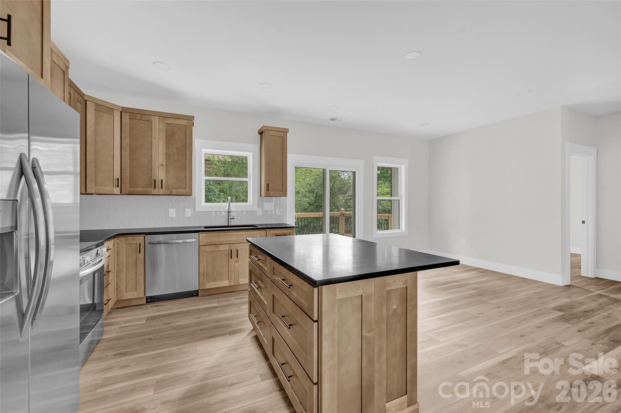 906 4th Street Property Photo 13