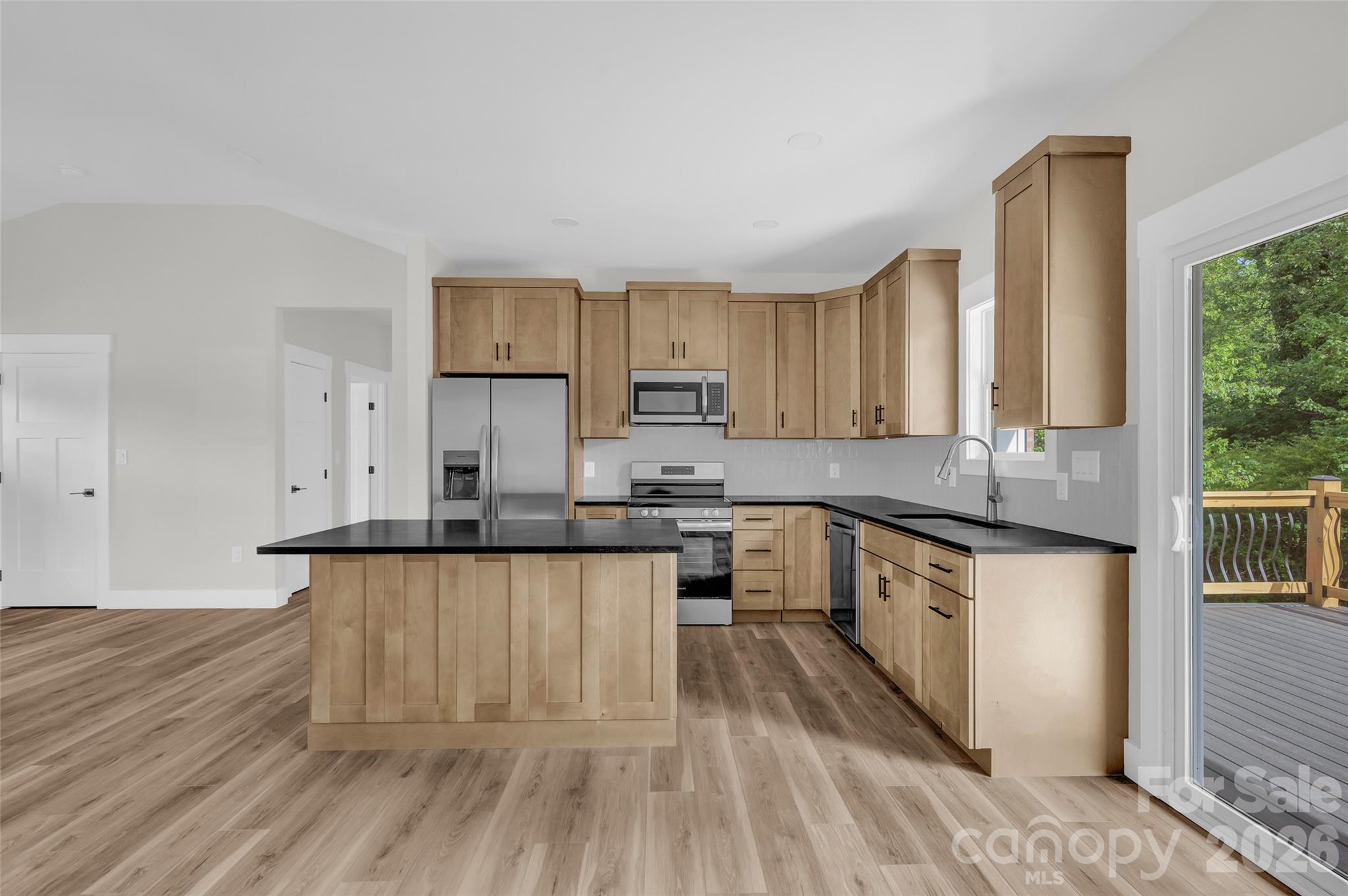 906 4th Street Property Photo 15