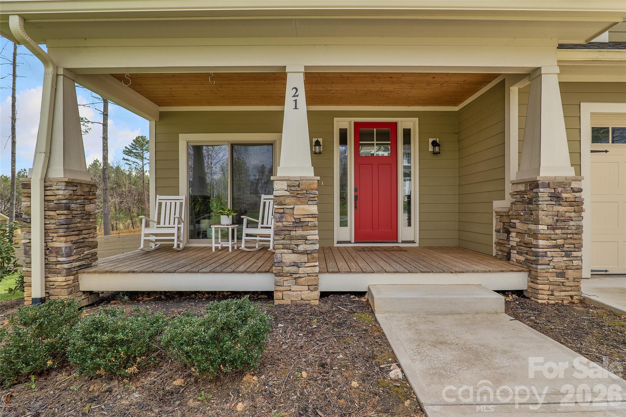 21 Wood Path Lane Property Photo 3
