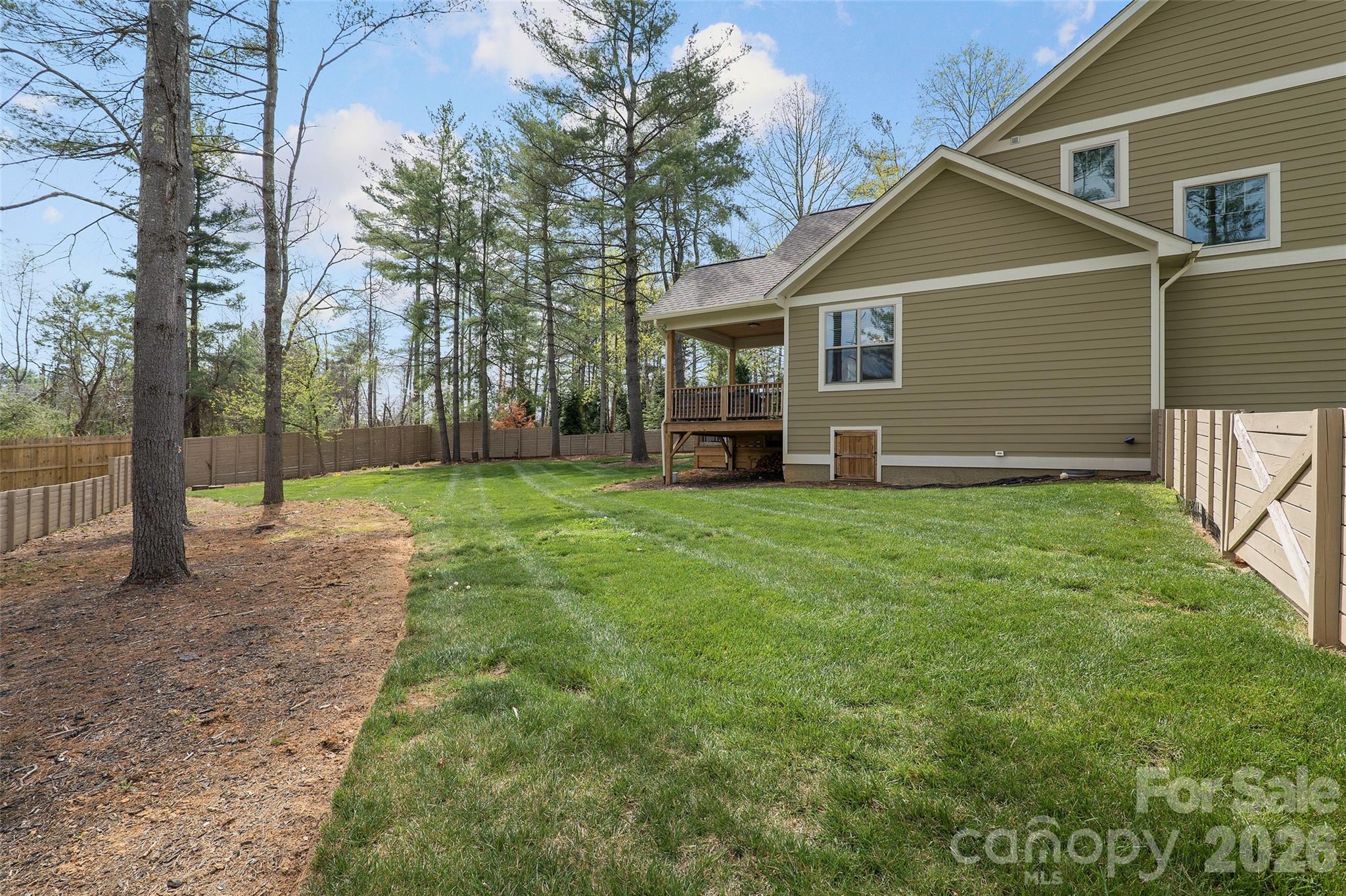 21 Wood Path Lane Property Photo 14