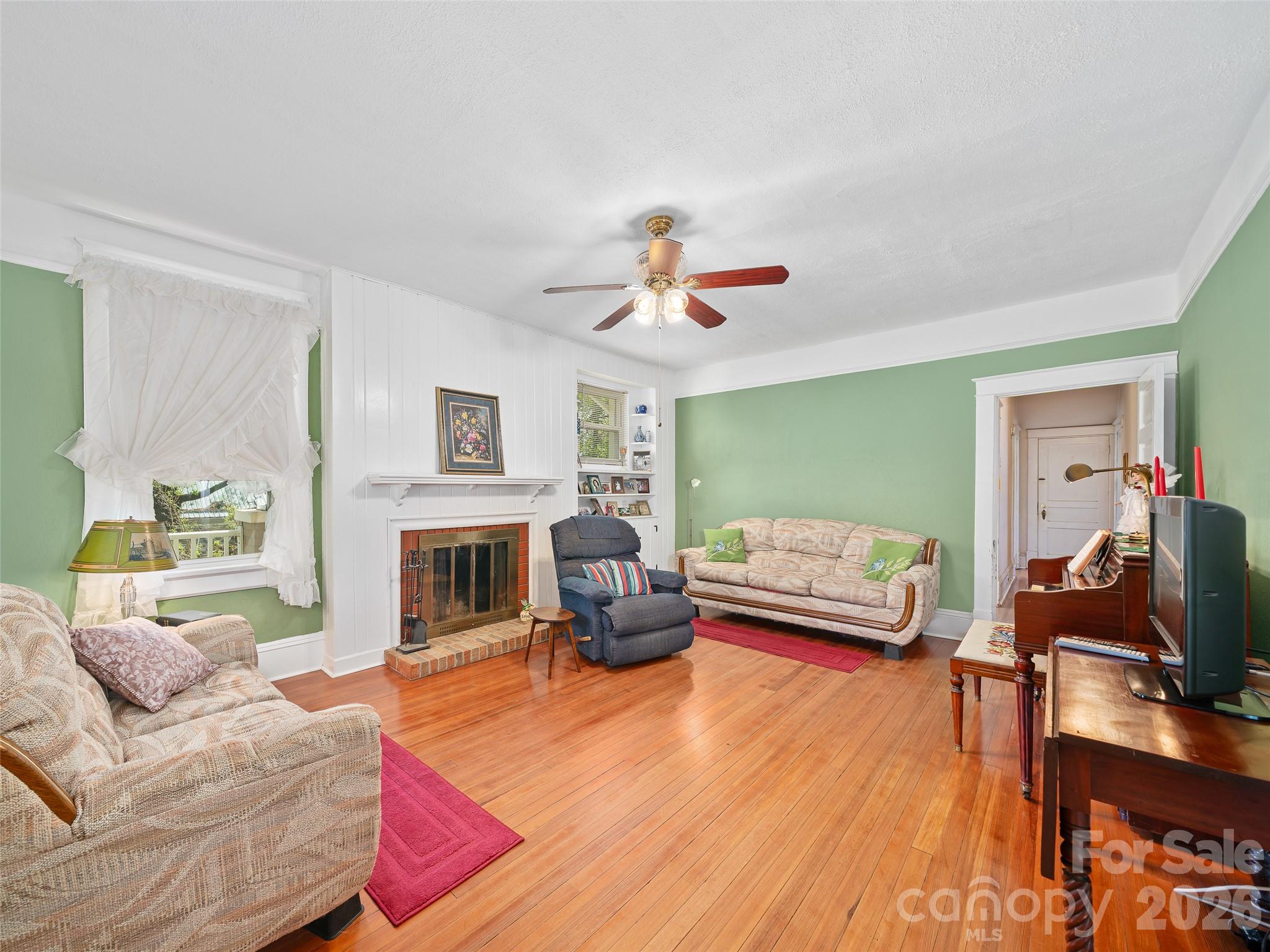 45 Summit Street Property Photo 6