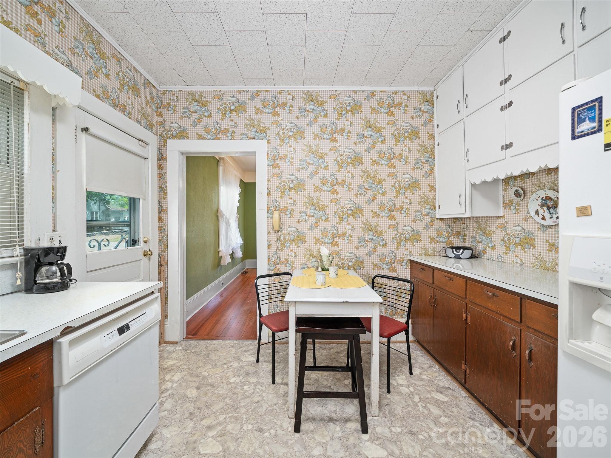 45 Summit Street Property Photo 9