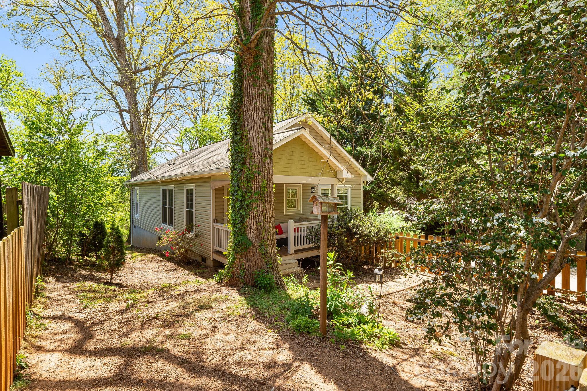 218 Appalachian Way Property Photo 2