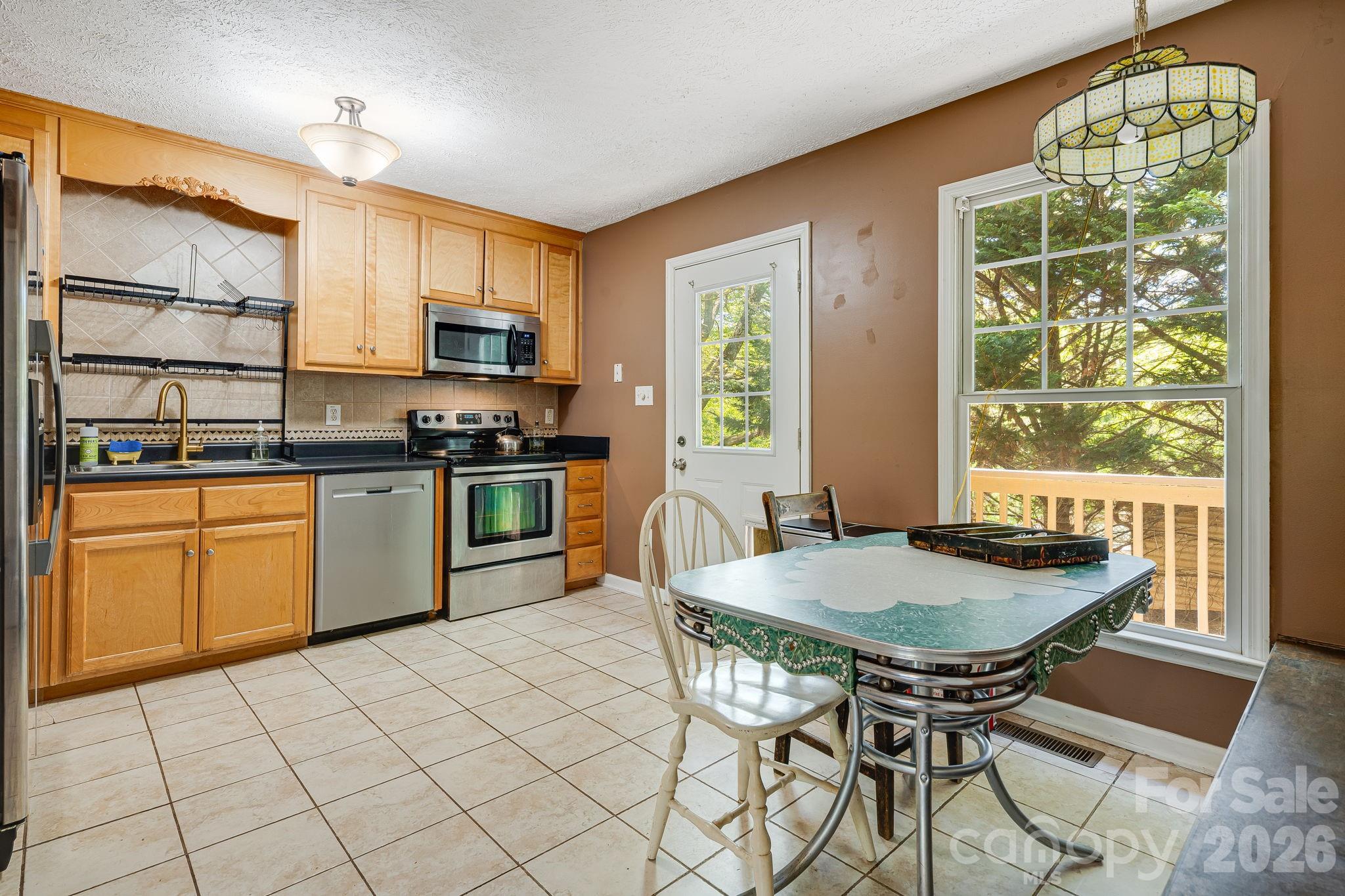 218 Appalachian Way Property Photo 13