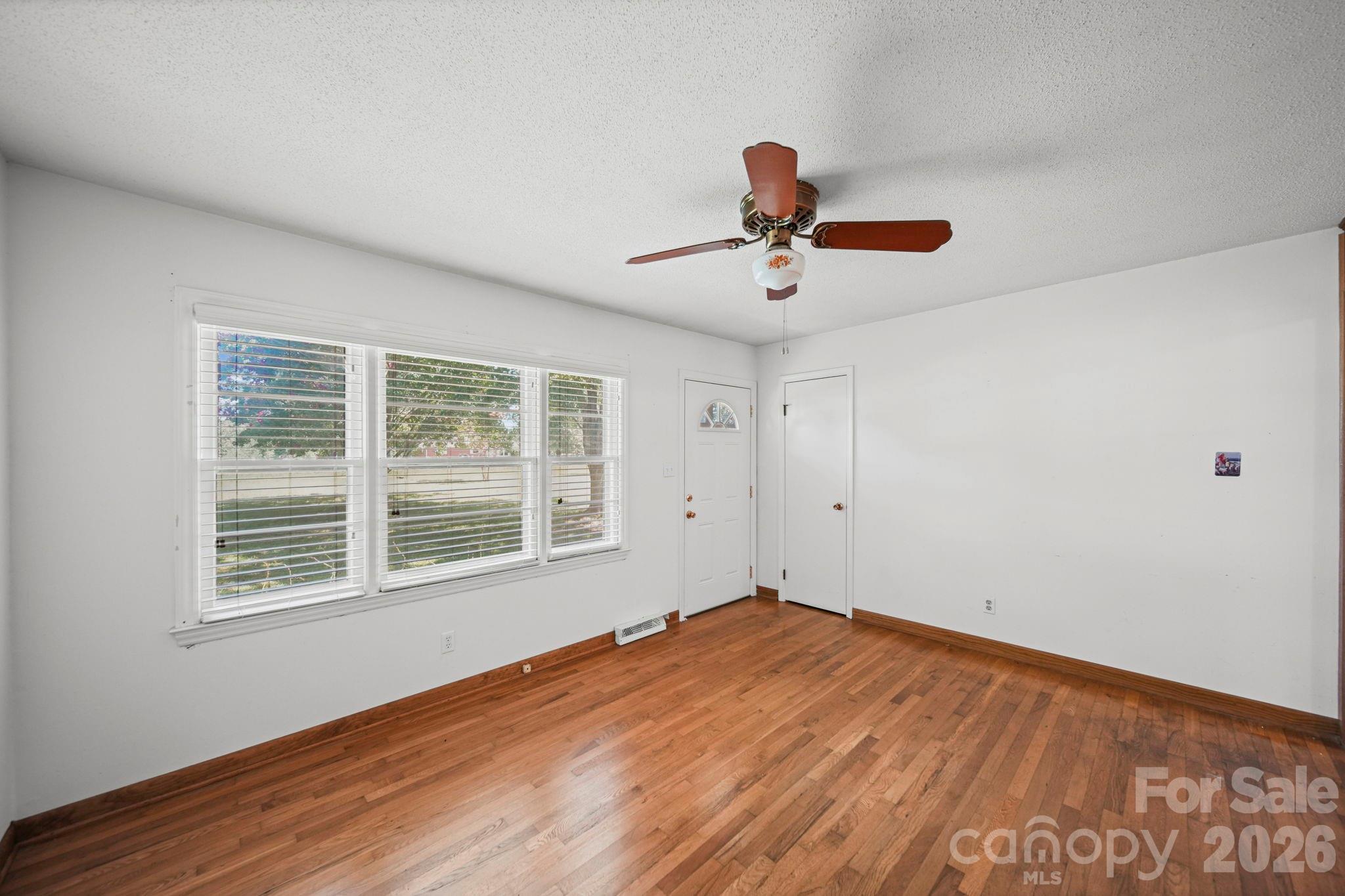 8116 Indian Trail Fairview Road Property Photo 6