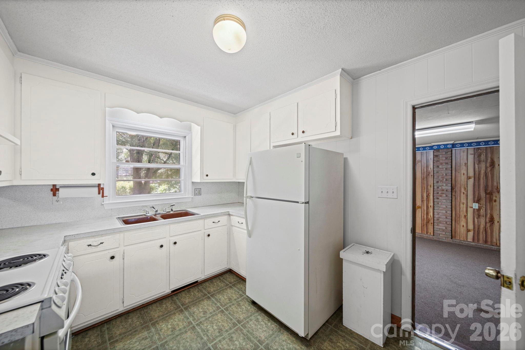 8116 Indian Trail Fairview Road Property Photo 9