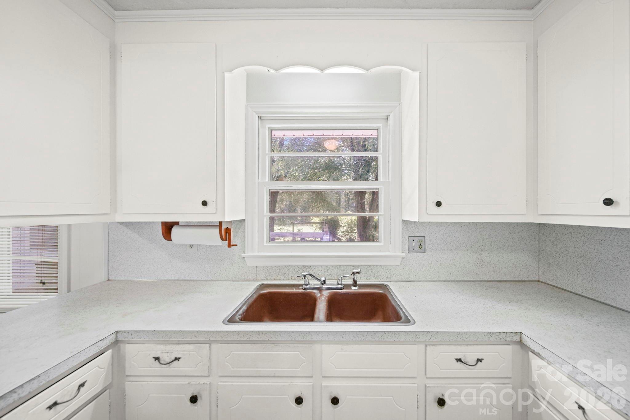8116 Indian Trail Fairview Road Property Photo 10