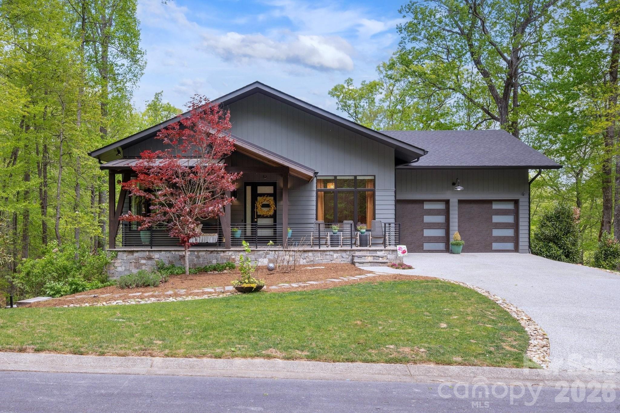 559 Shining Rock Path Property Photo 2