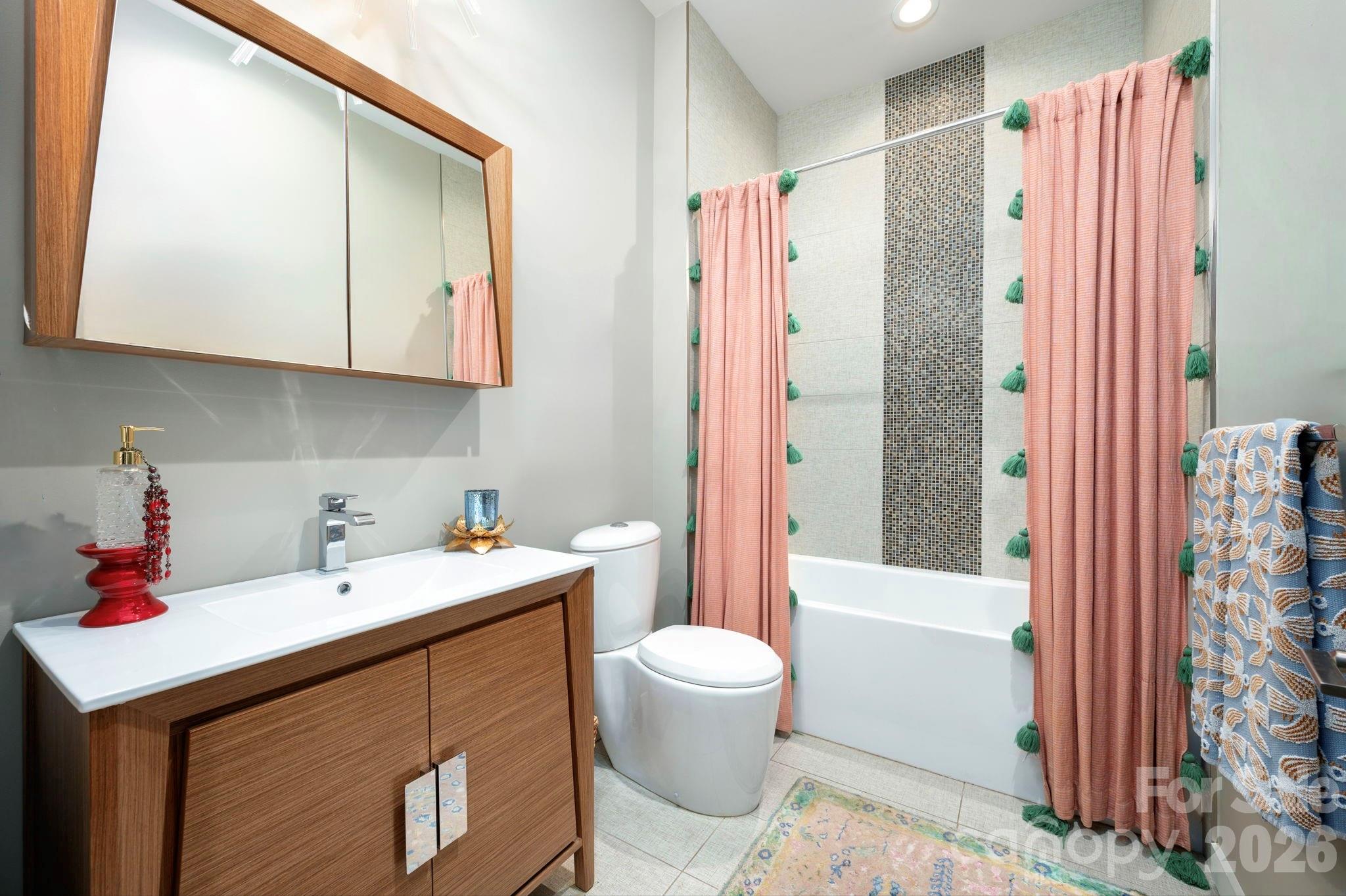 559 Shining Rock Path Property Photo 18