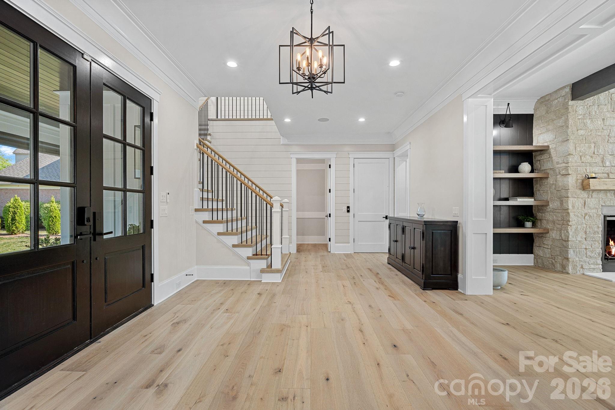 16906 Lake Shore Drive Property Photo 5