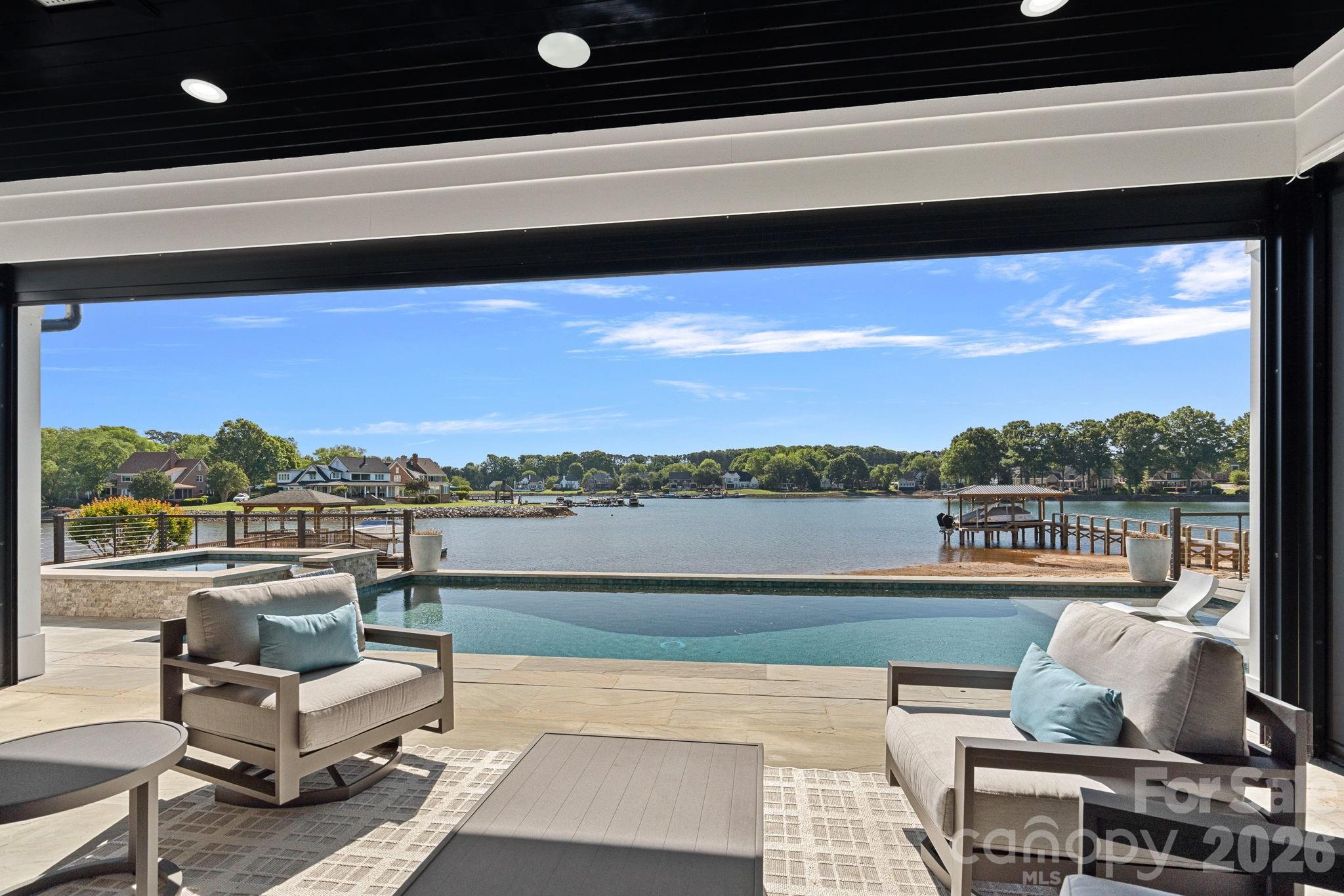 16906 Lake Shore Drive Property Photo 10