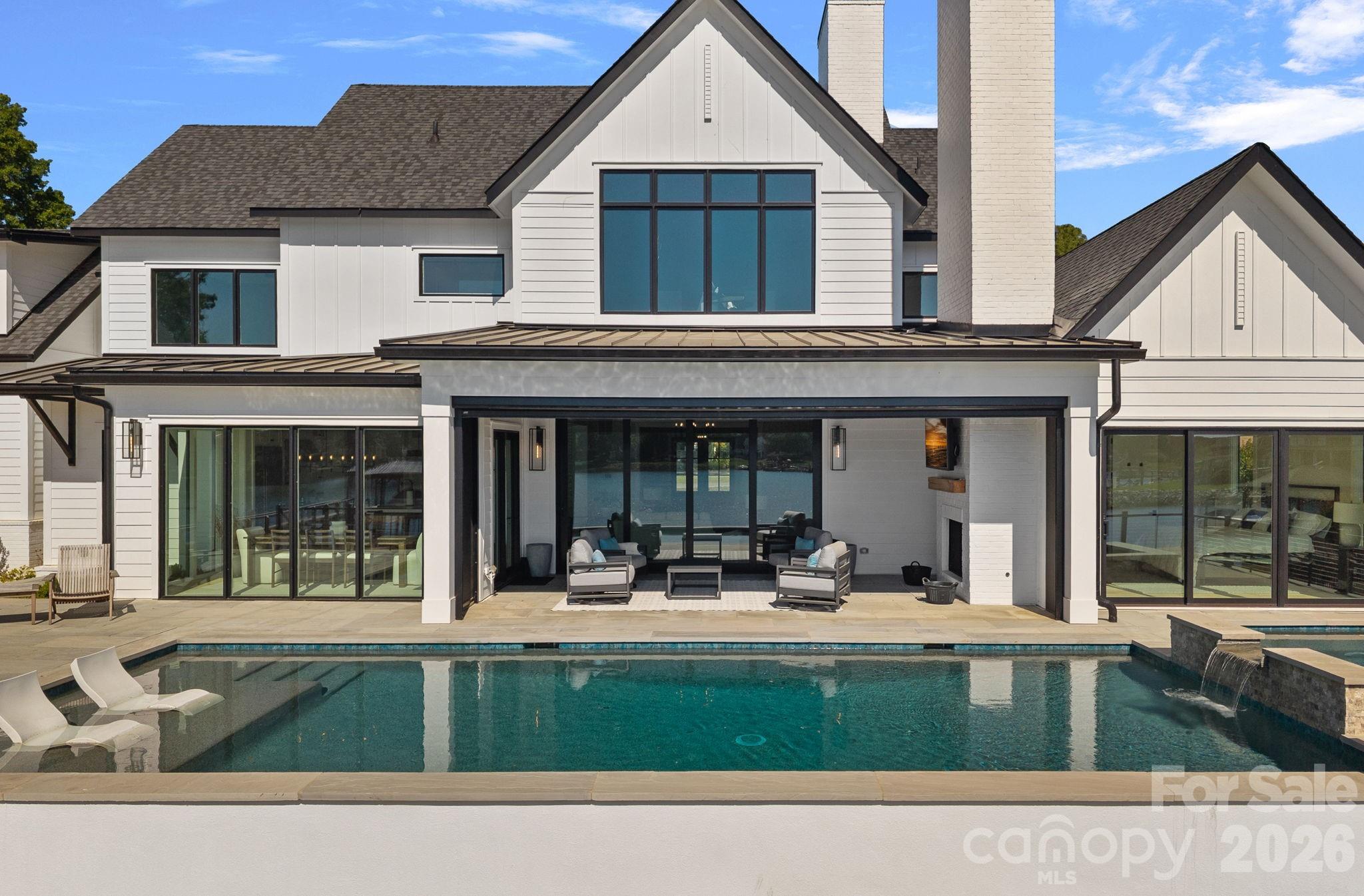 16906 Lake Shore Drive Property Photo 12