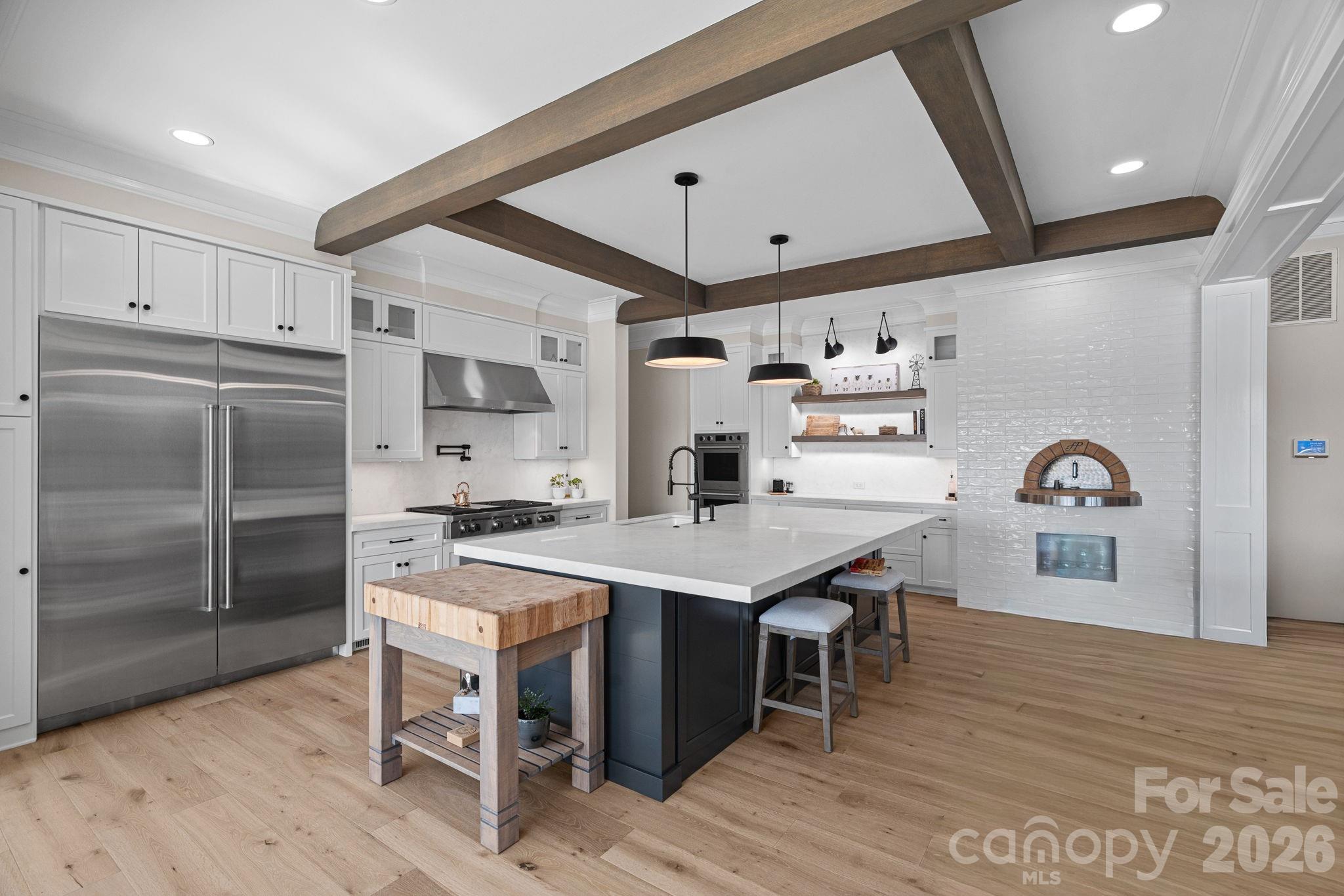 16906 Lake Shore Drive Property Photo 14