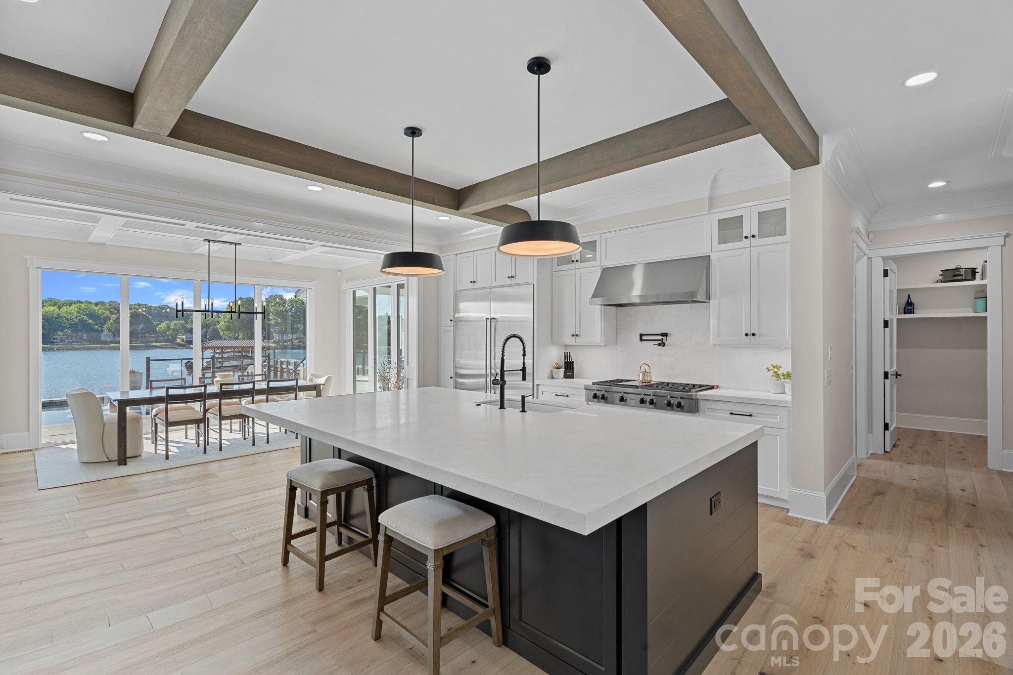 16906 Lake Shore Drive Property Photo 18