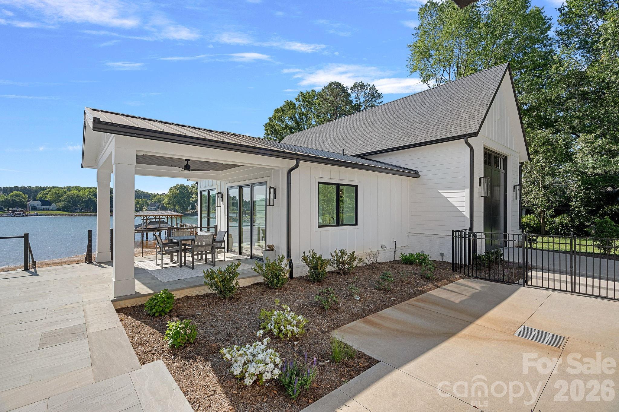 16906 Lake Shore Drive Property Photo 39
