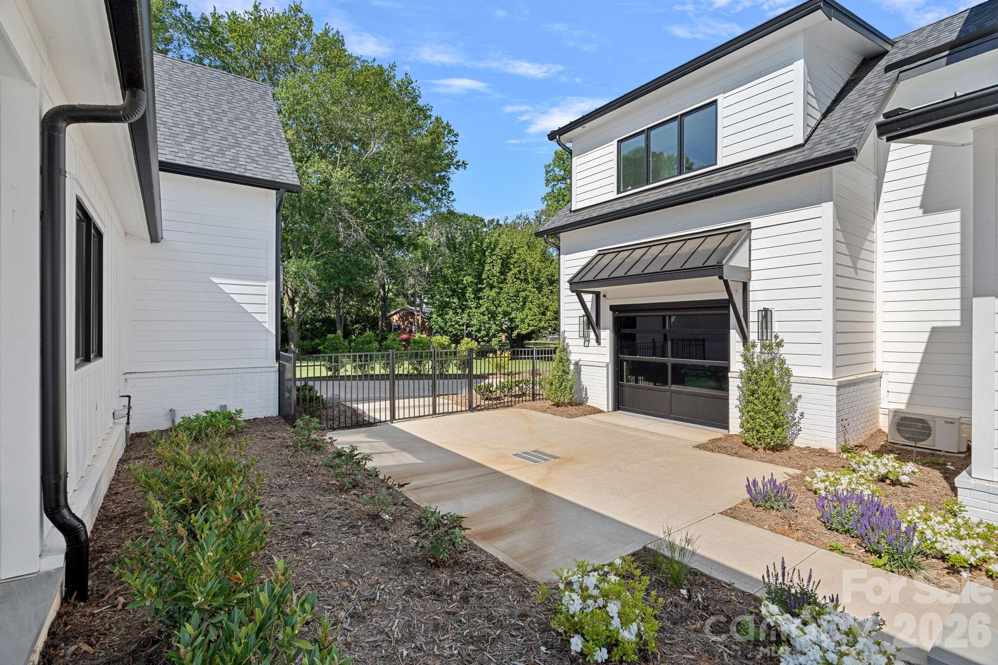 16906 Lake Shore Drive Property Photo 43