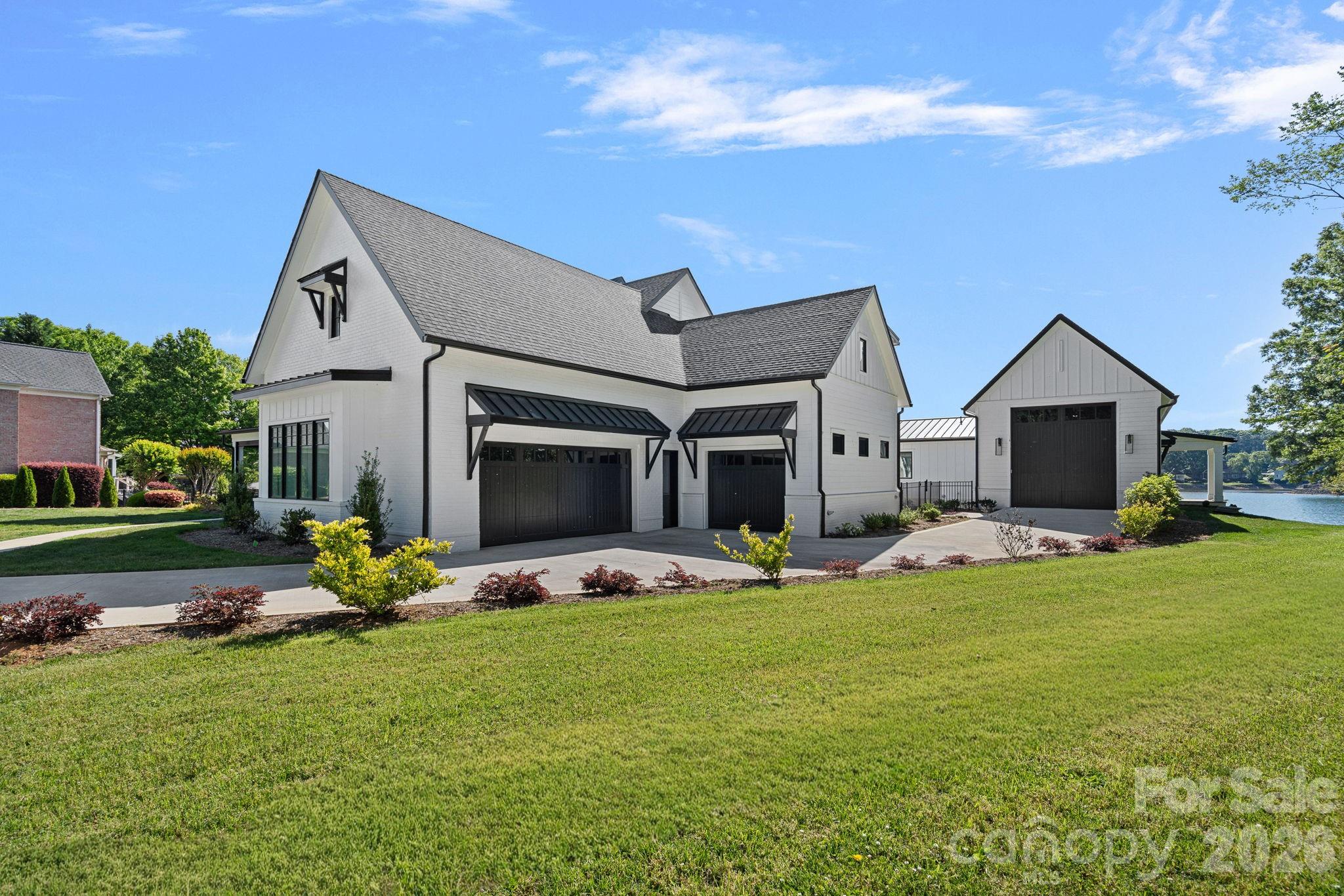 16906 Lake Shore Drive Property Photo 44